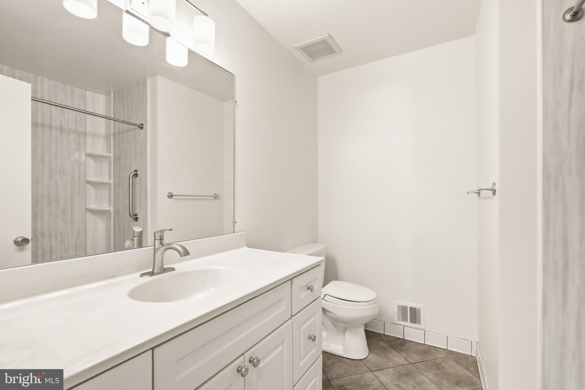 GLENFIELD MANOR - Residential