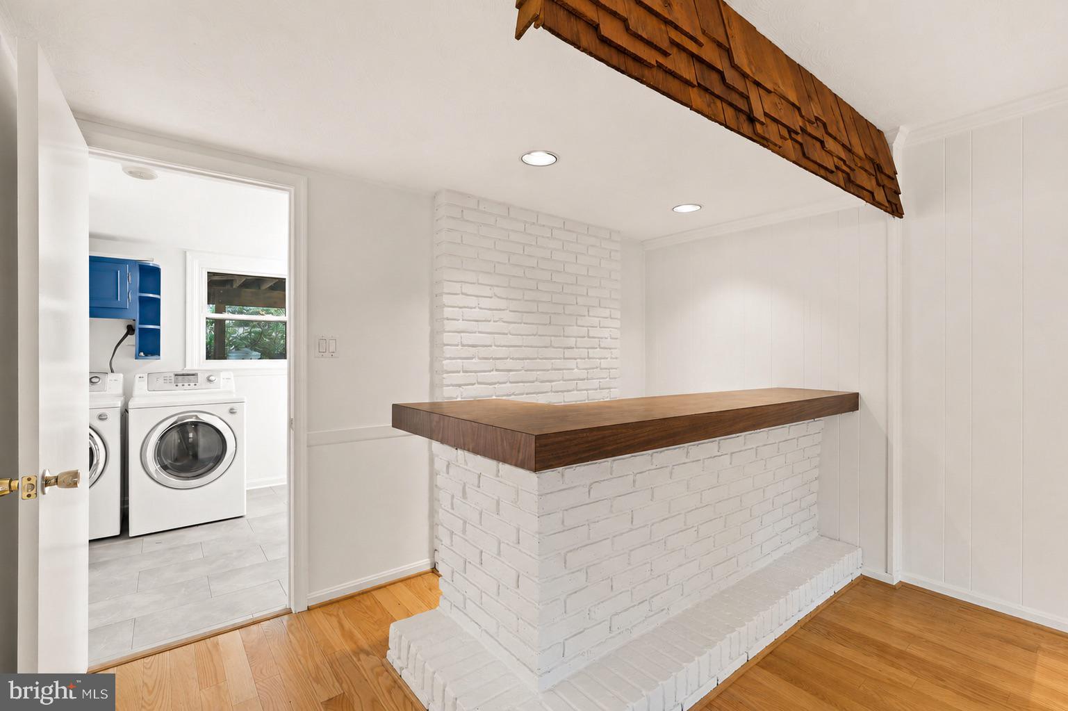 GLENFIELD MANOR - Residential