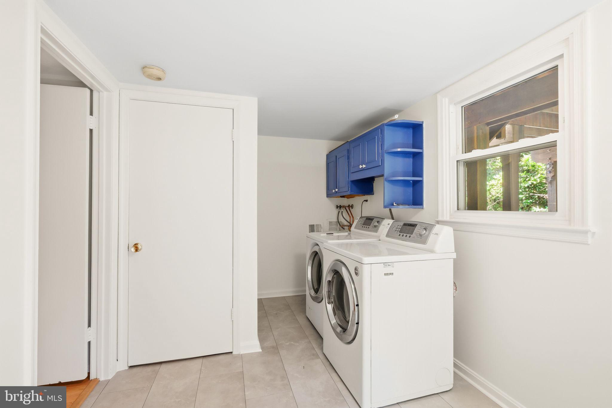 GLENFIELD MANOR - Residential