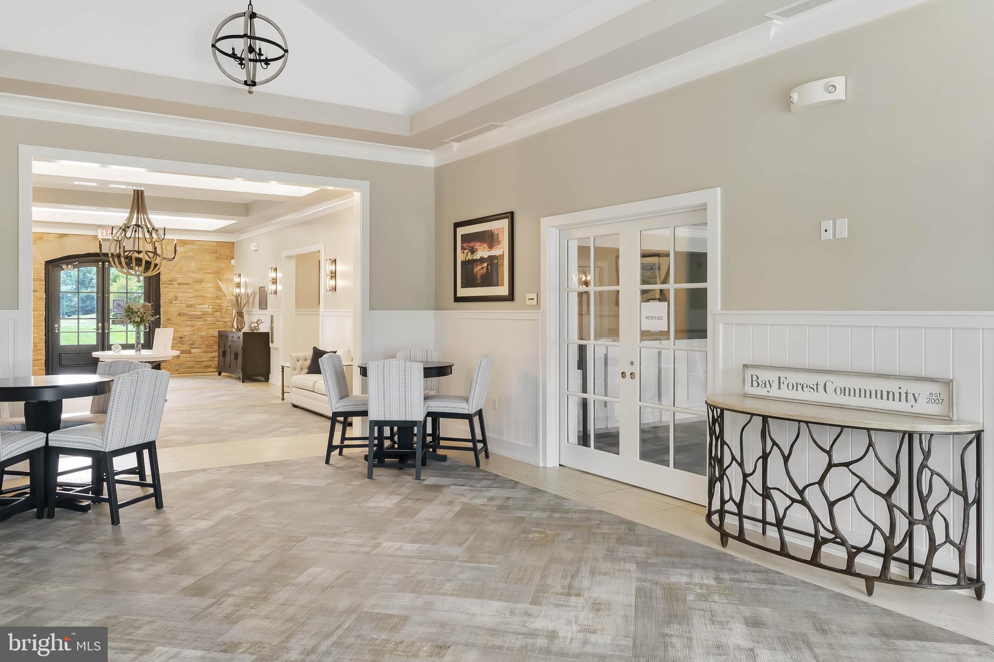 BAY FOREST CLUB - Residential