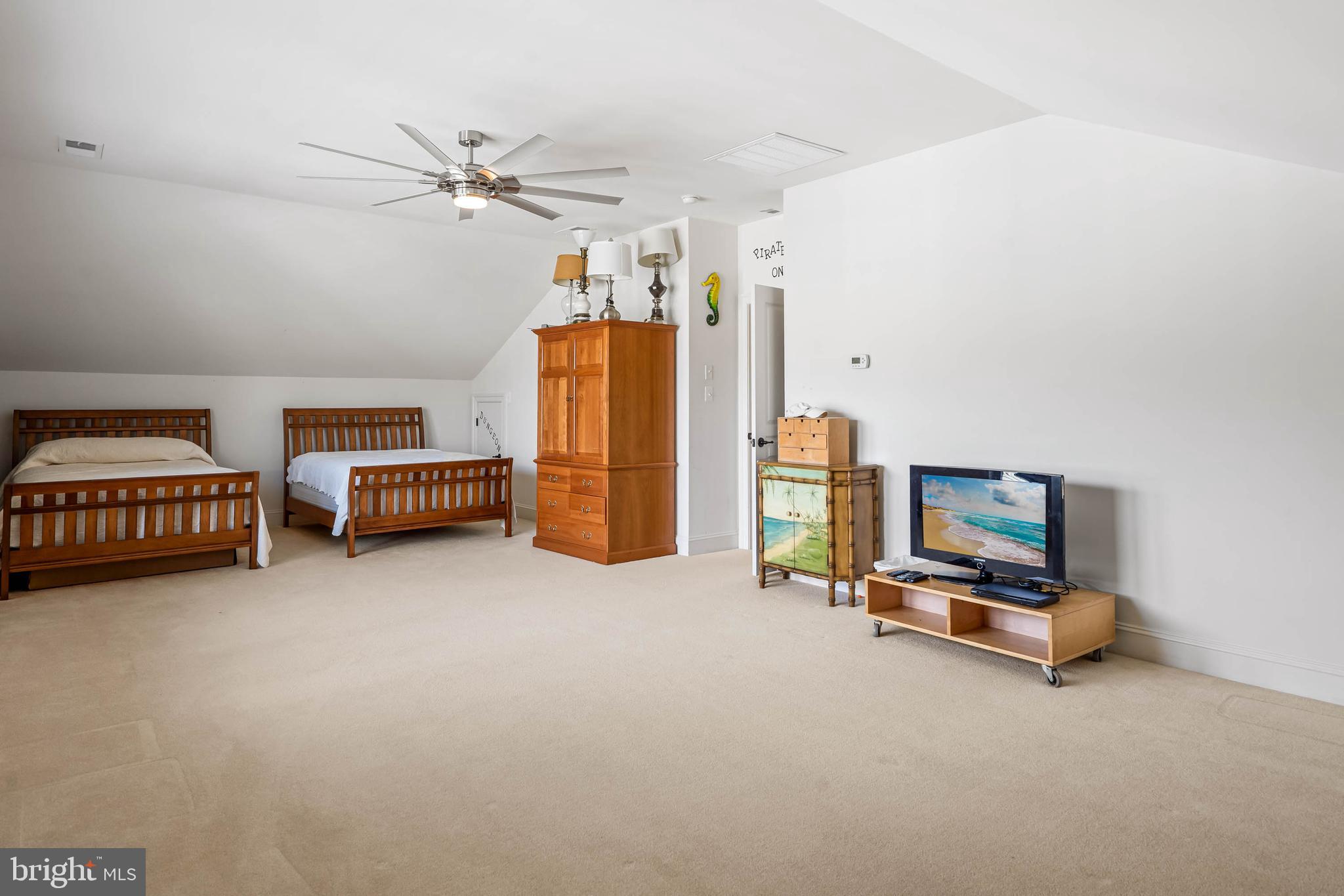 BAY FOREST CLUB - Residential