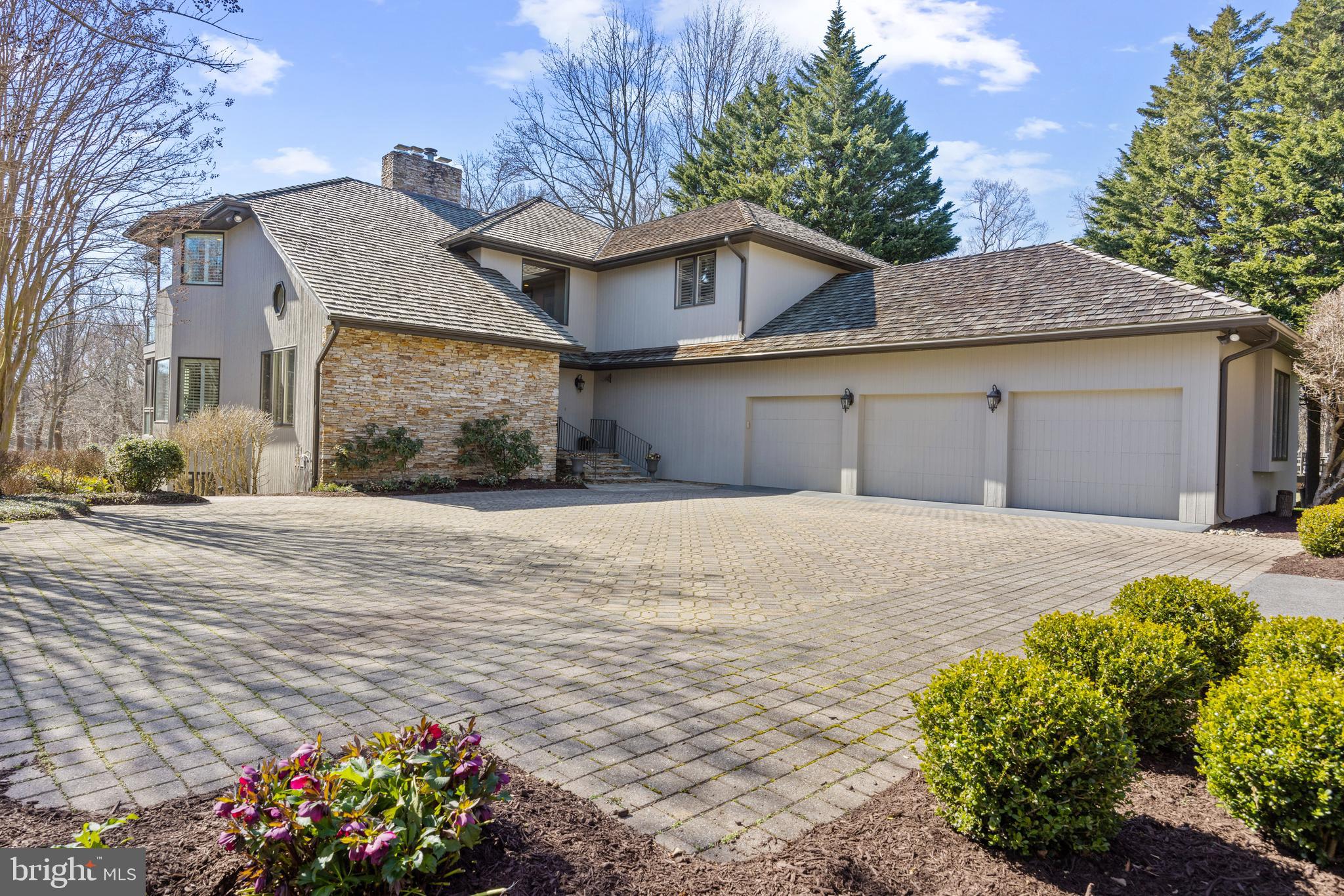 THE DOWNS - Residential