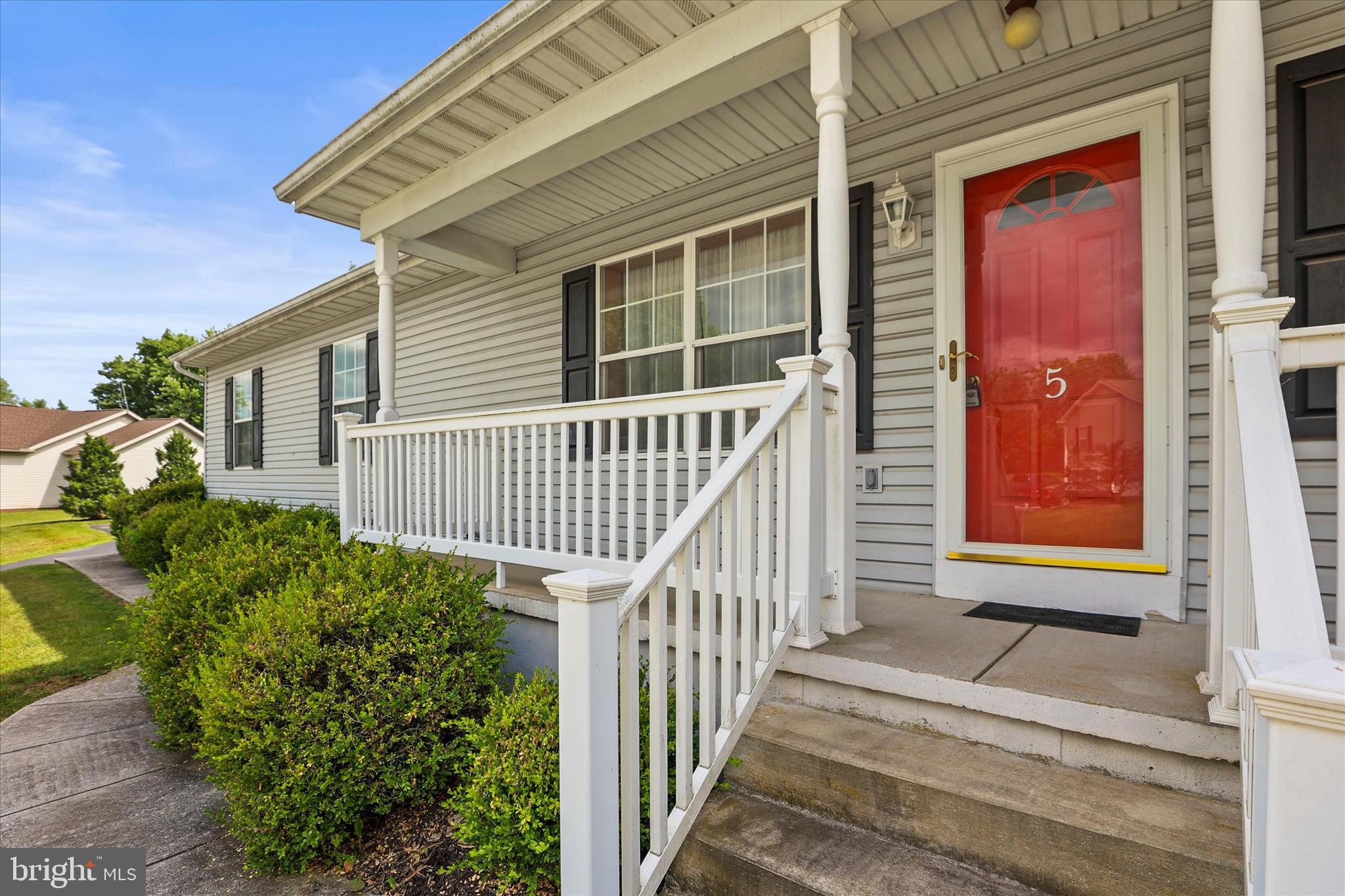 COLONIAL ACRES - Residential