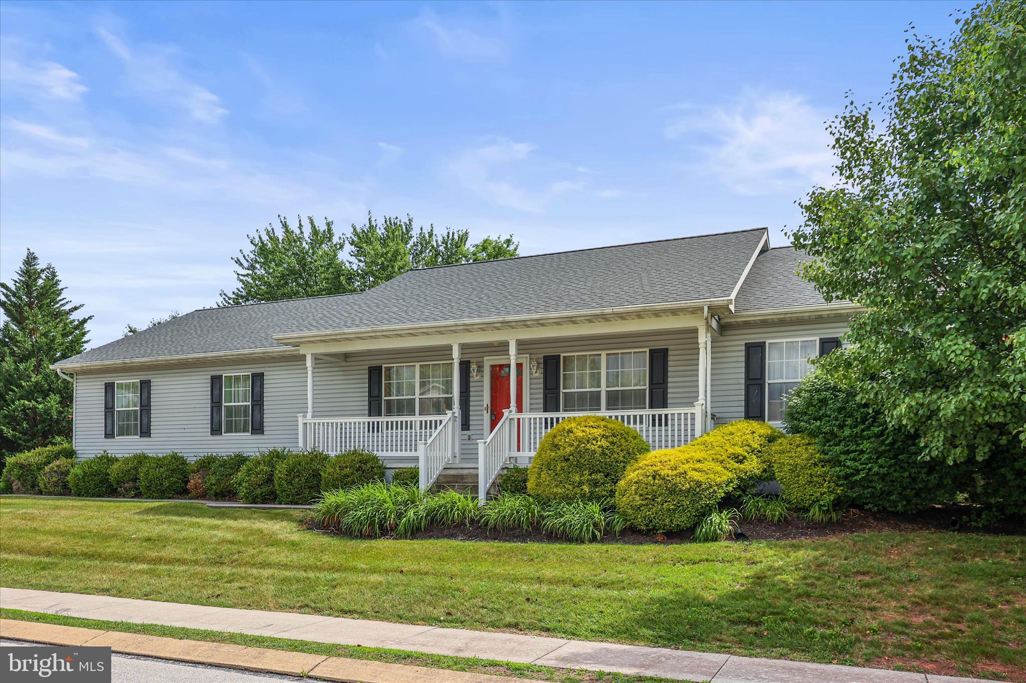 COLONIAL ACRES - Residential