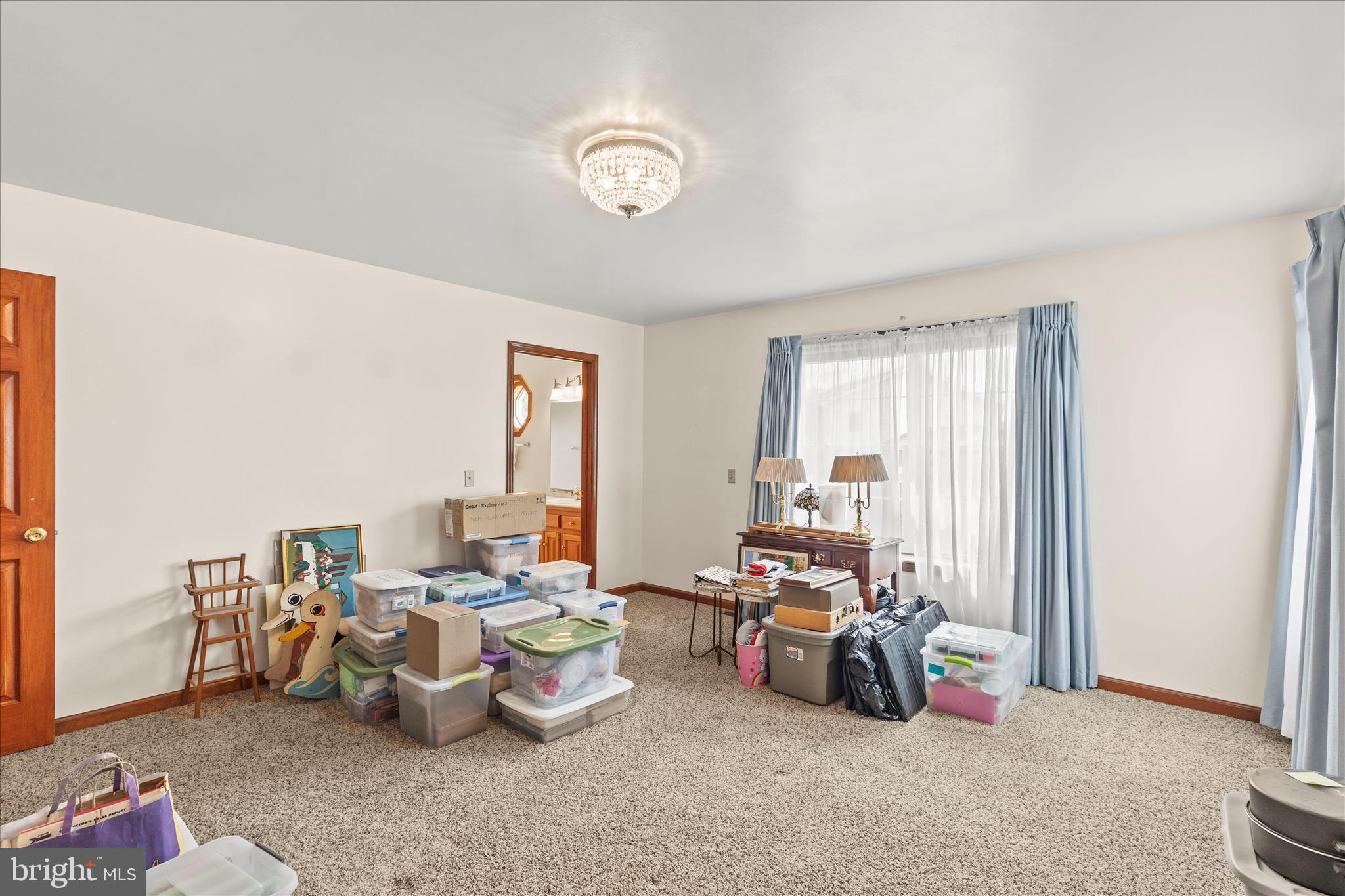 COLONIAL ACRES - Residential