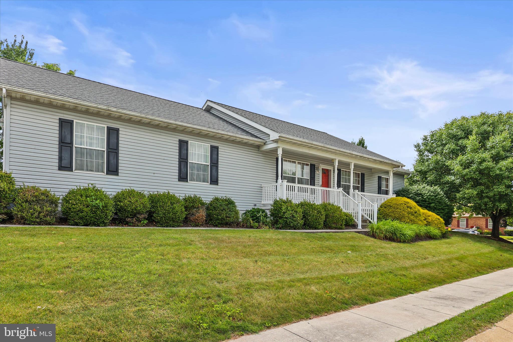 COLONIAL ACRES - Residential