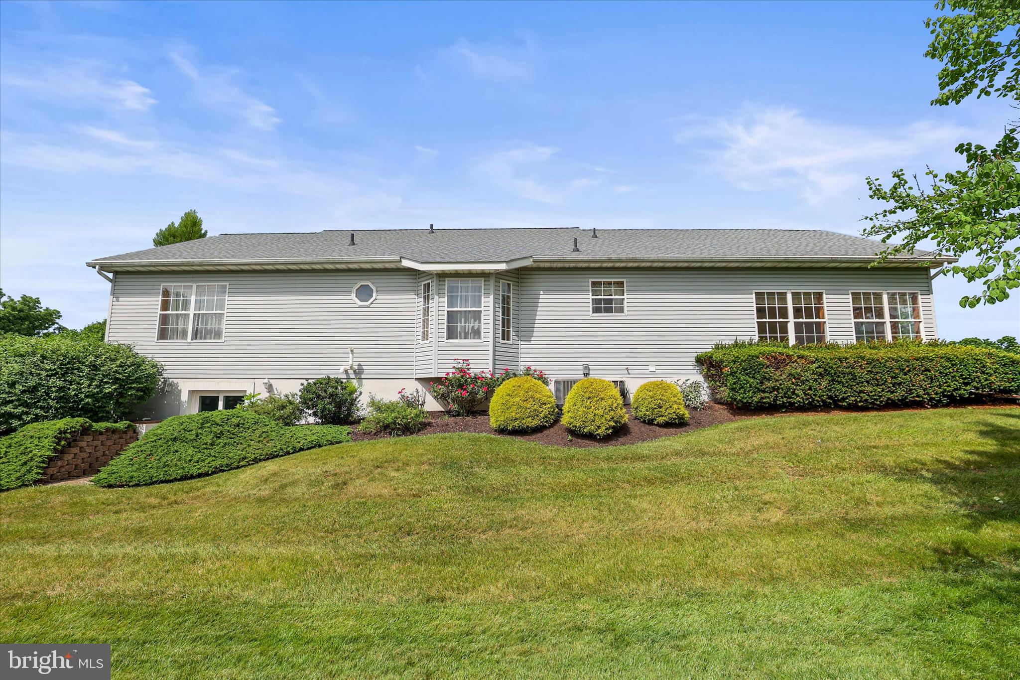 COLONIAL ACRES - Residential
