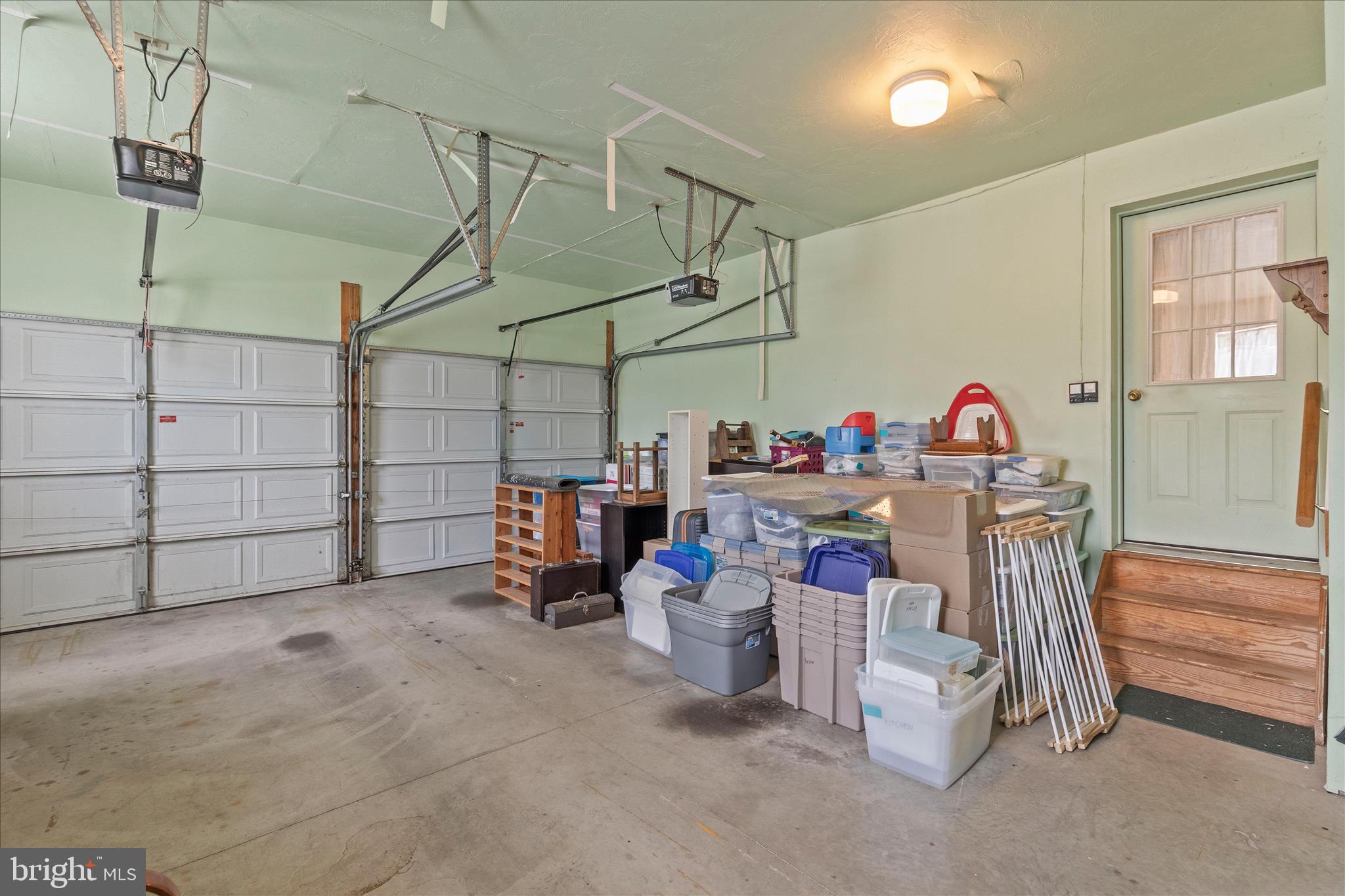 COLONIAL ACRES - Residential