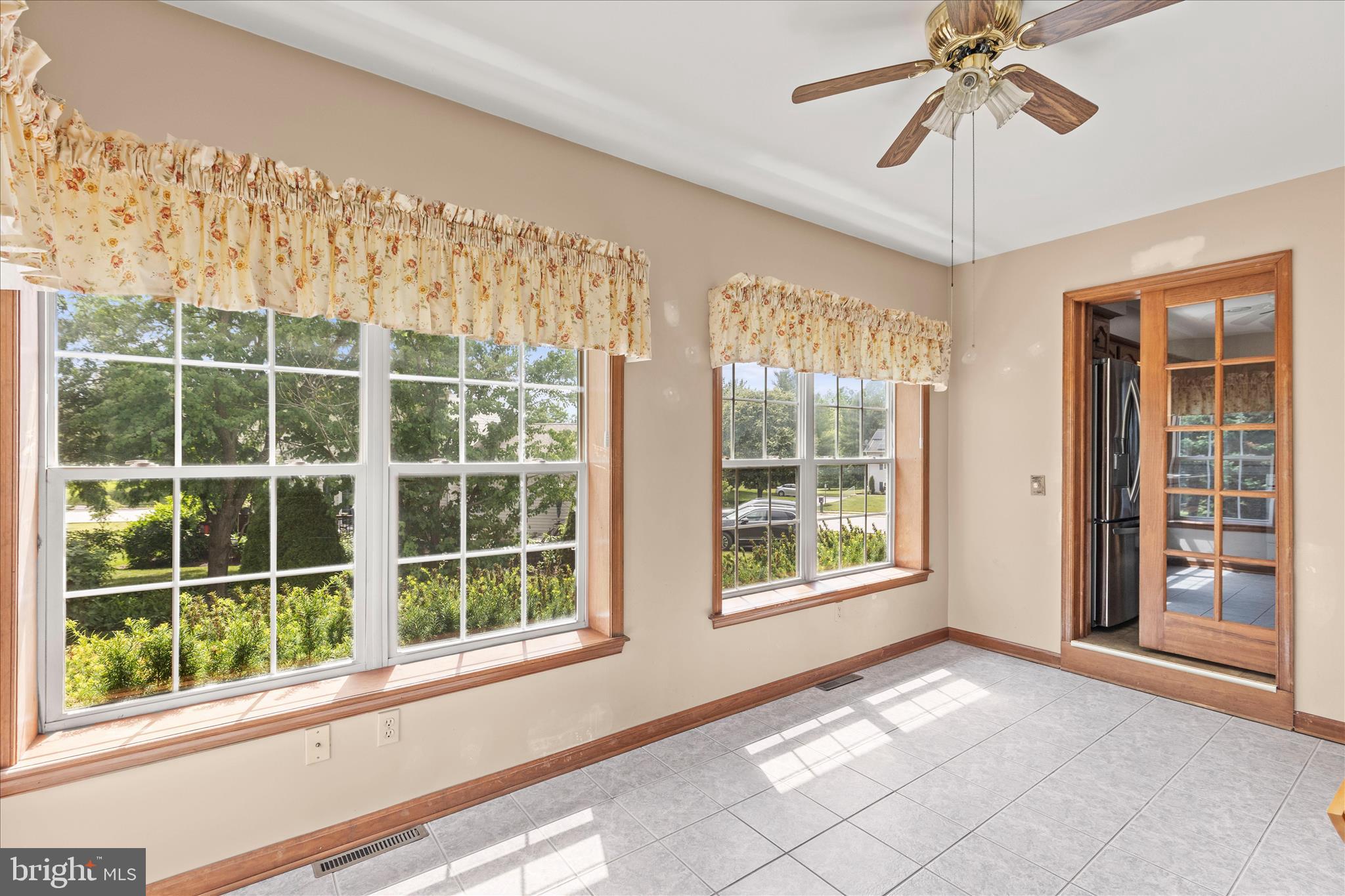 COLONIAL ACRES - Residential