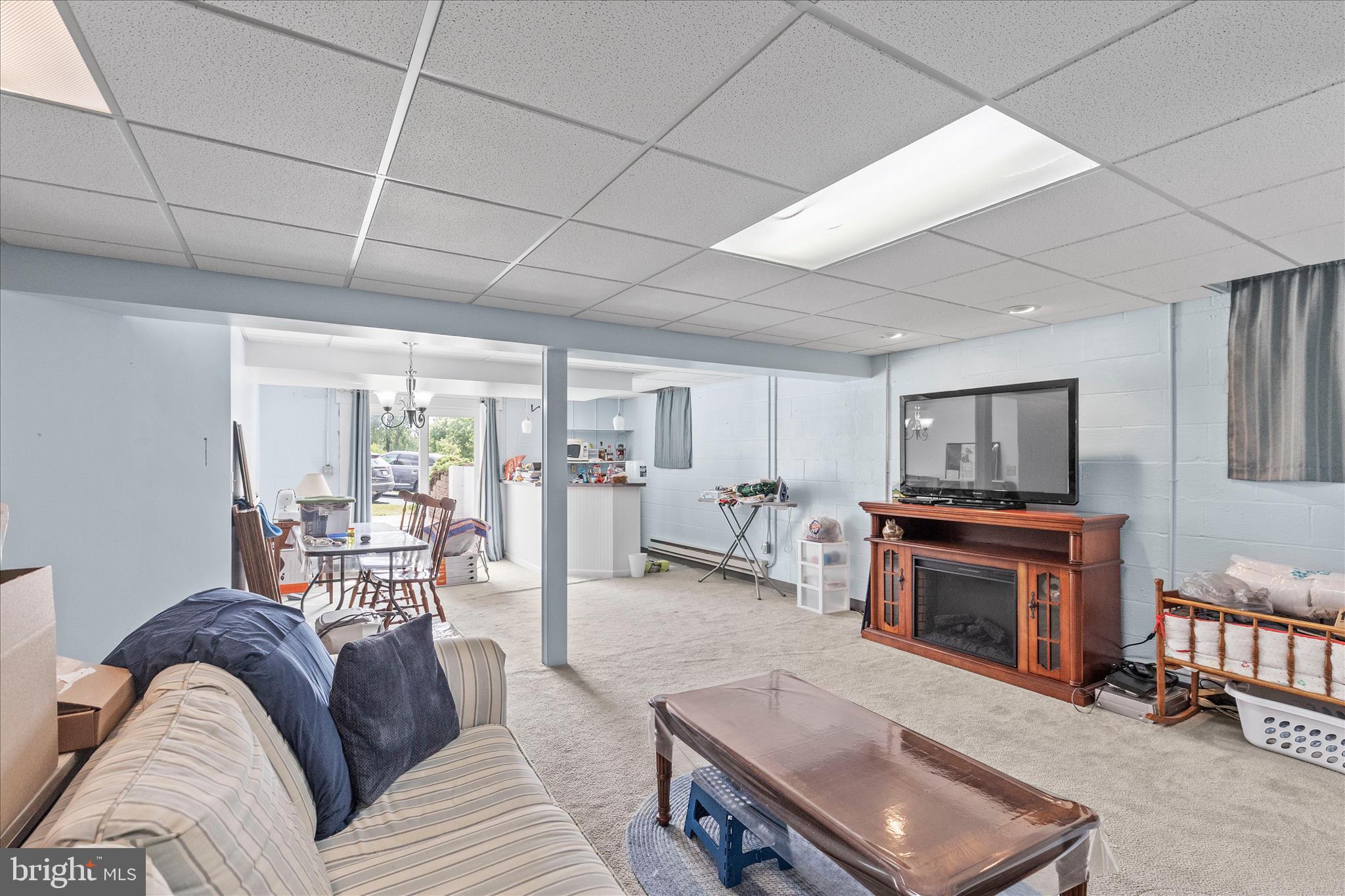 COLONIAL ACRES - Residential