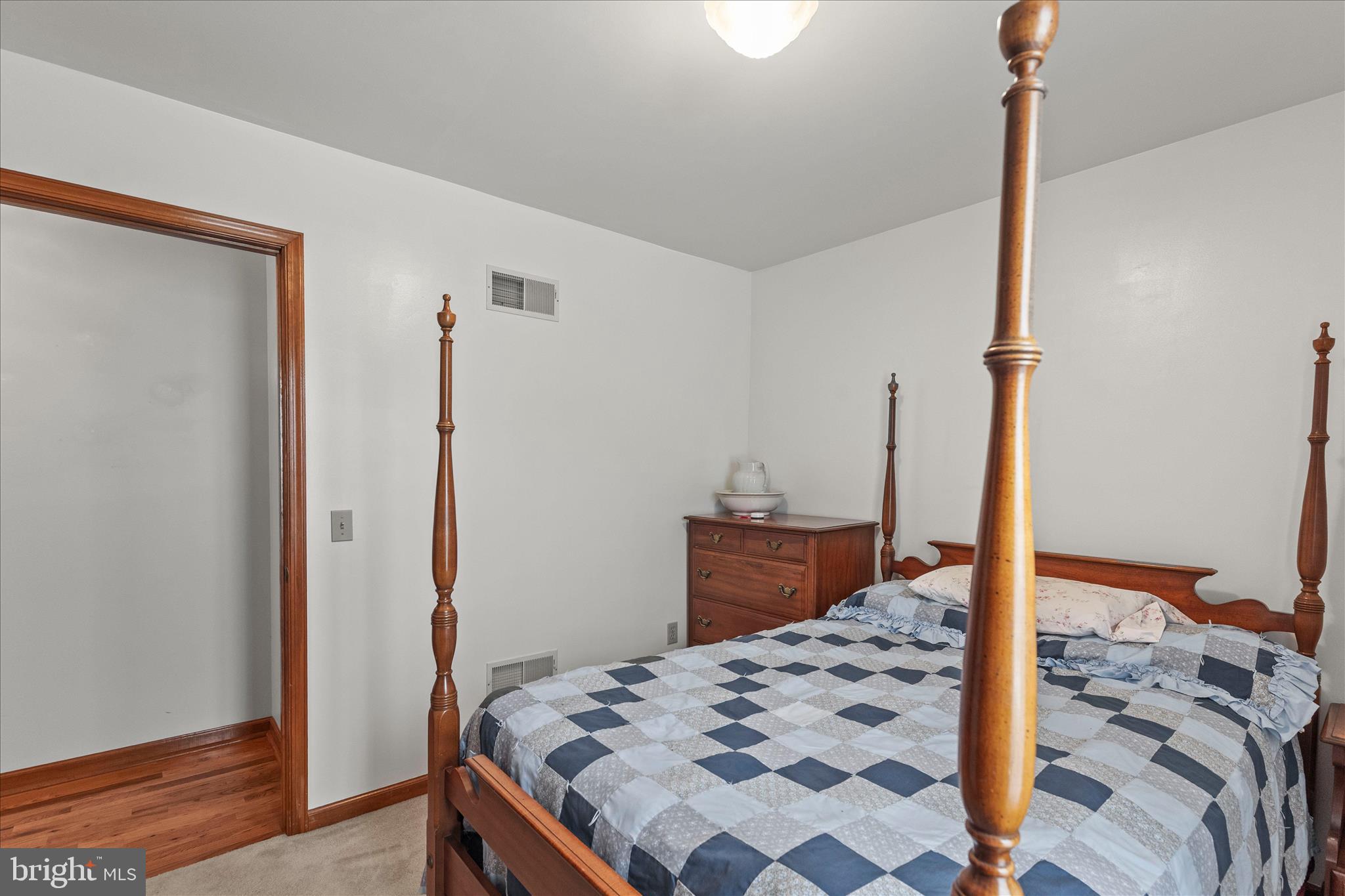 COLONIAL ACRES - Residential