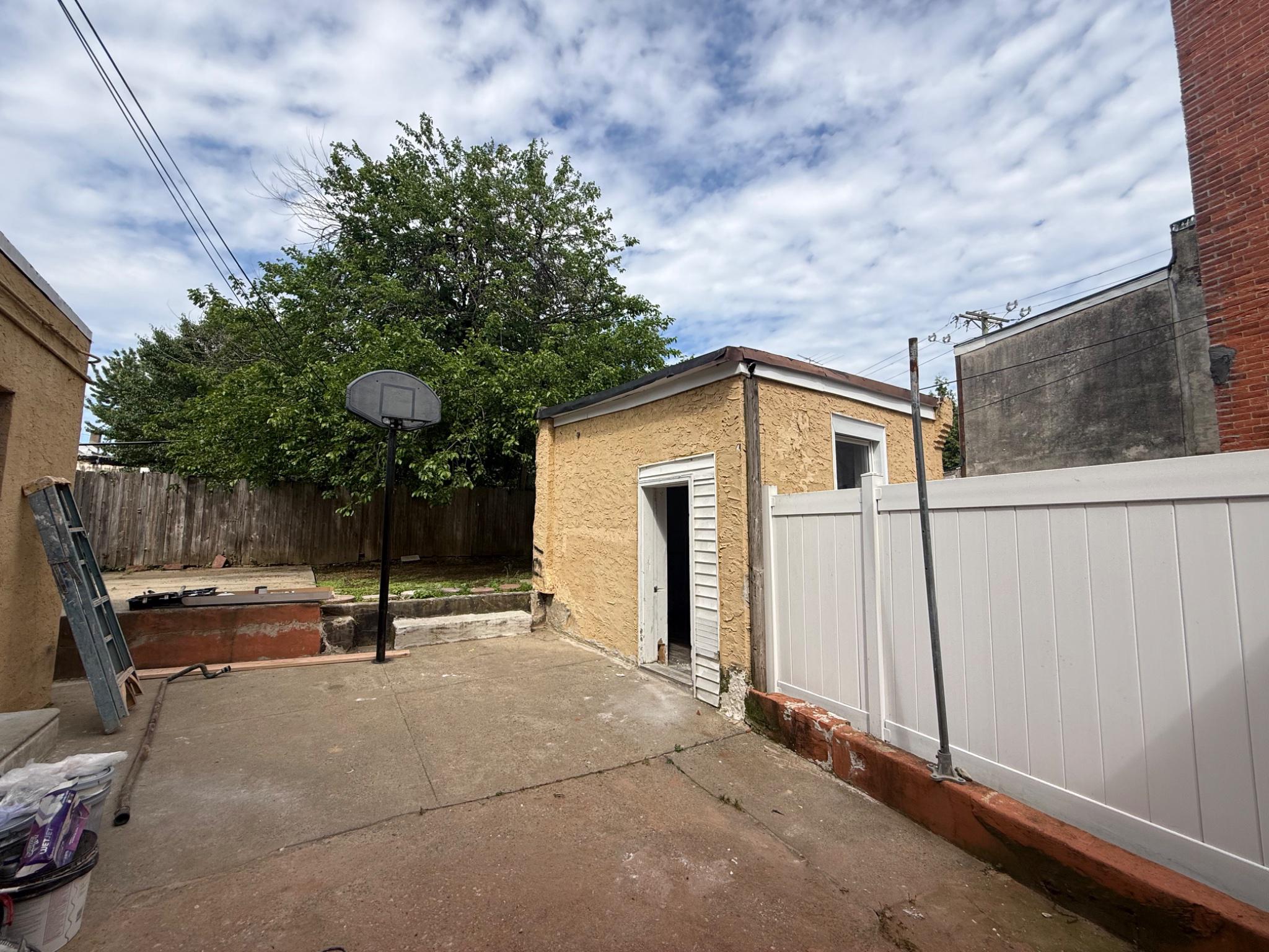 PHILADELPHIA - Residential