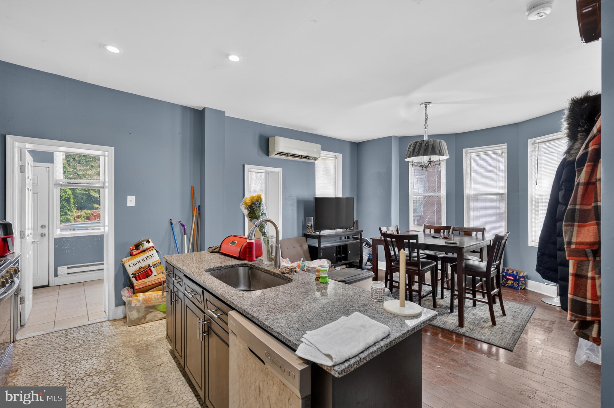 LANSDOWNE - Residential