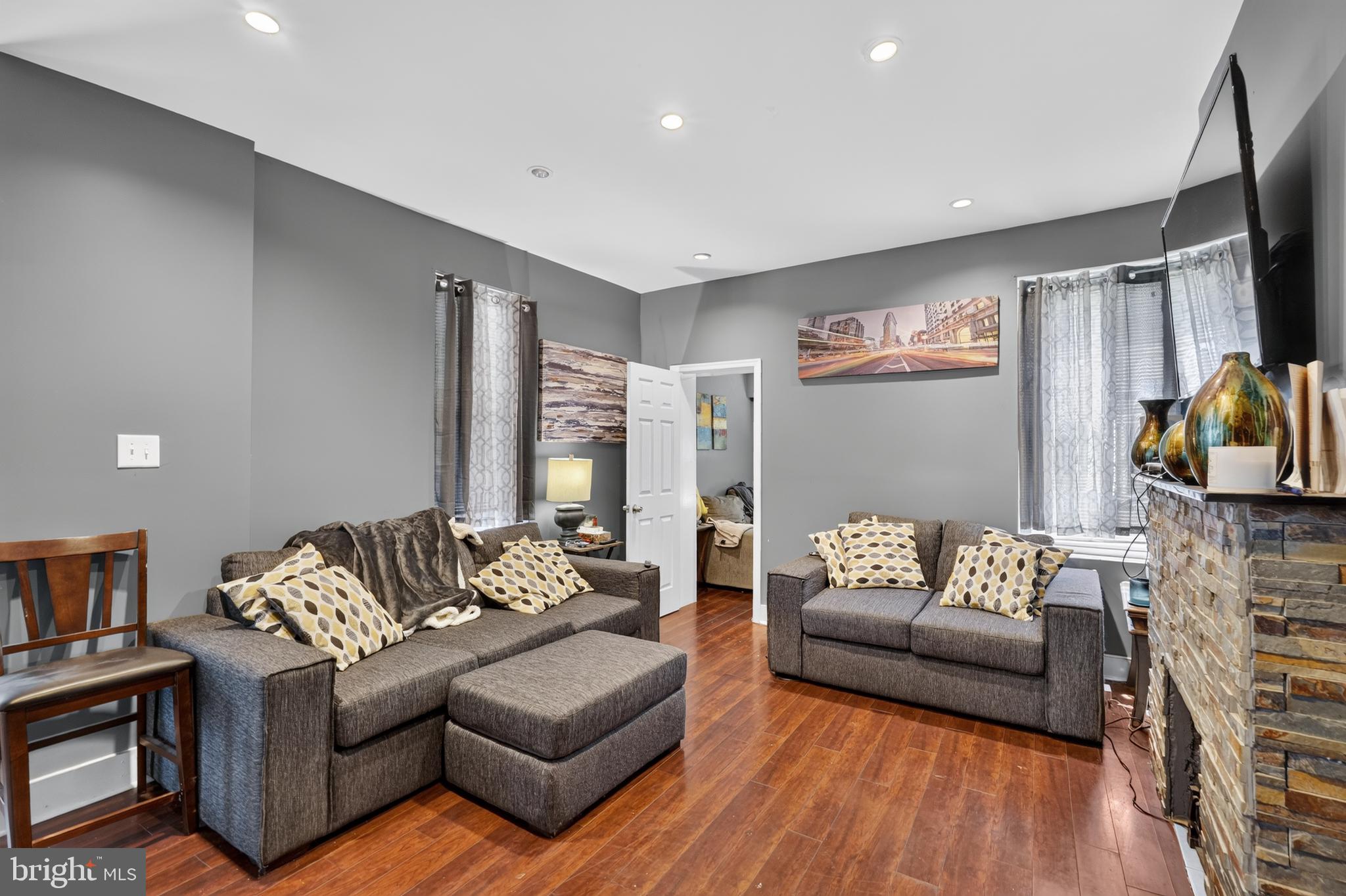LANSDOWNE - Residential