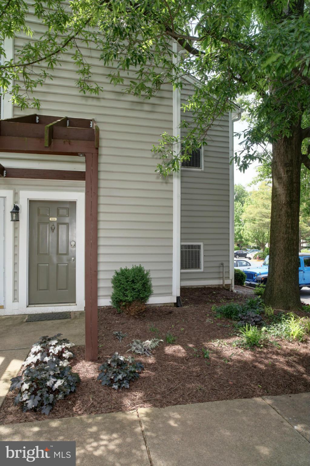 THE OAKTON - Residential Lease