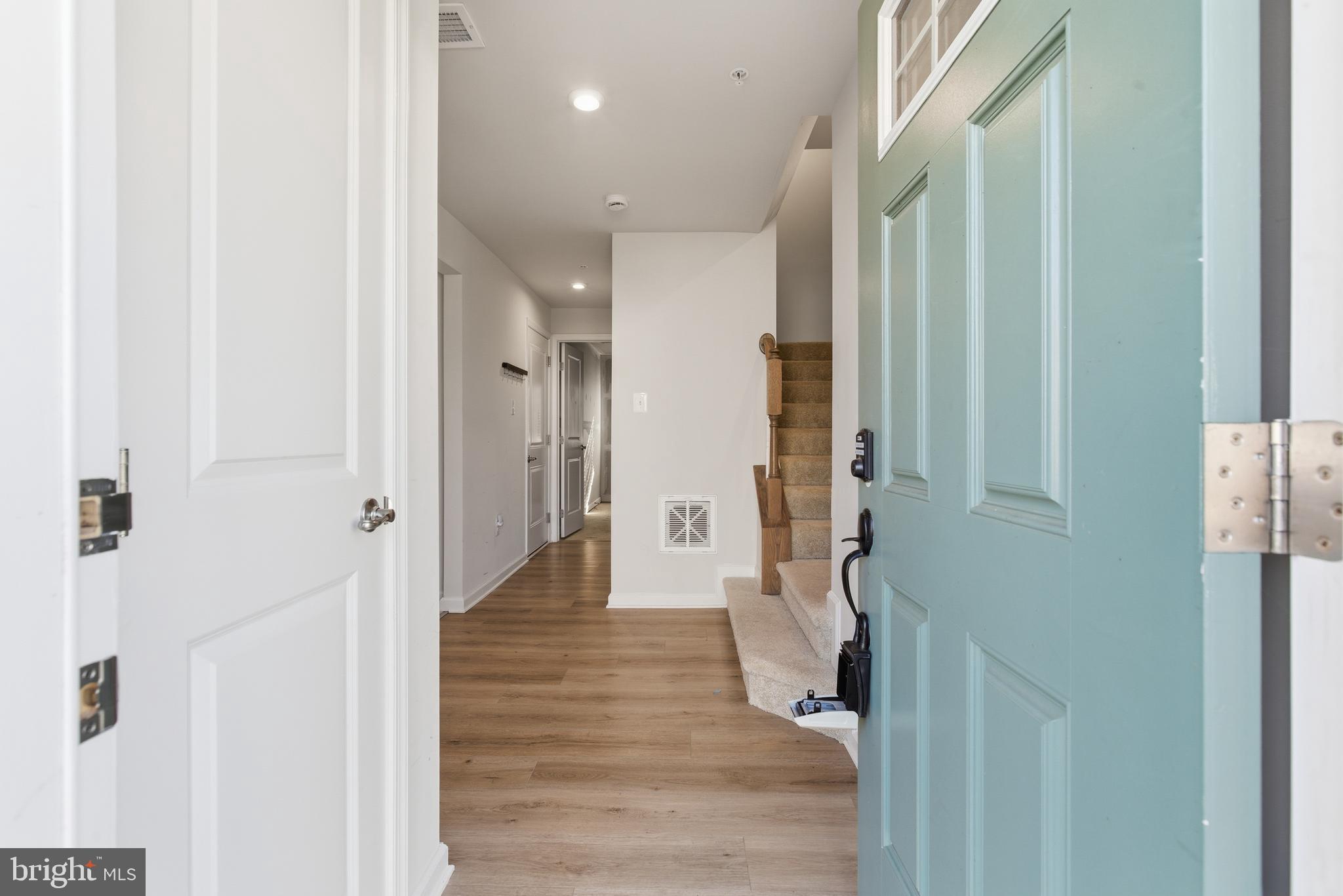 ANCHOR POINT - Residential