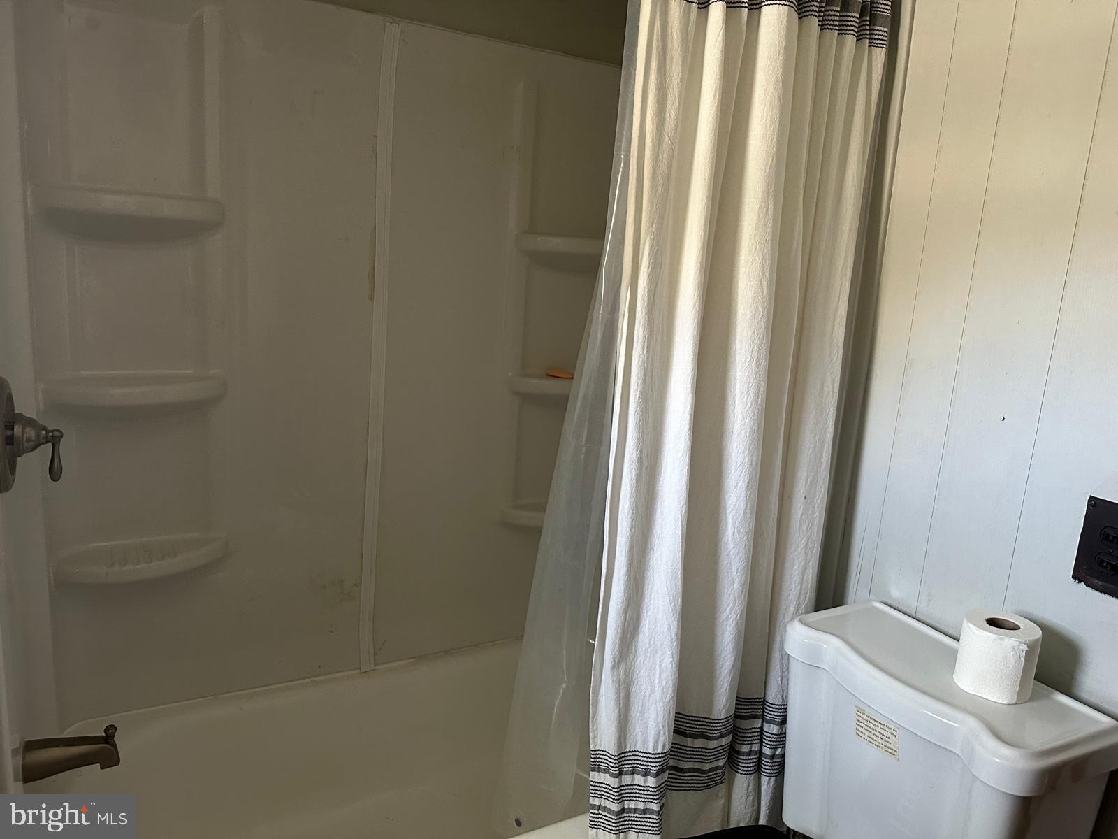 PINE MANOR MHP - Residential