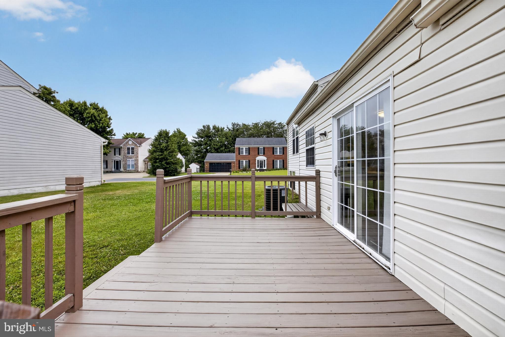 SPRINGFIELDS - Residential