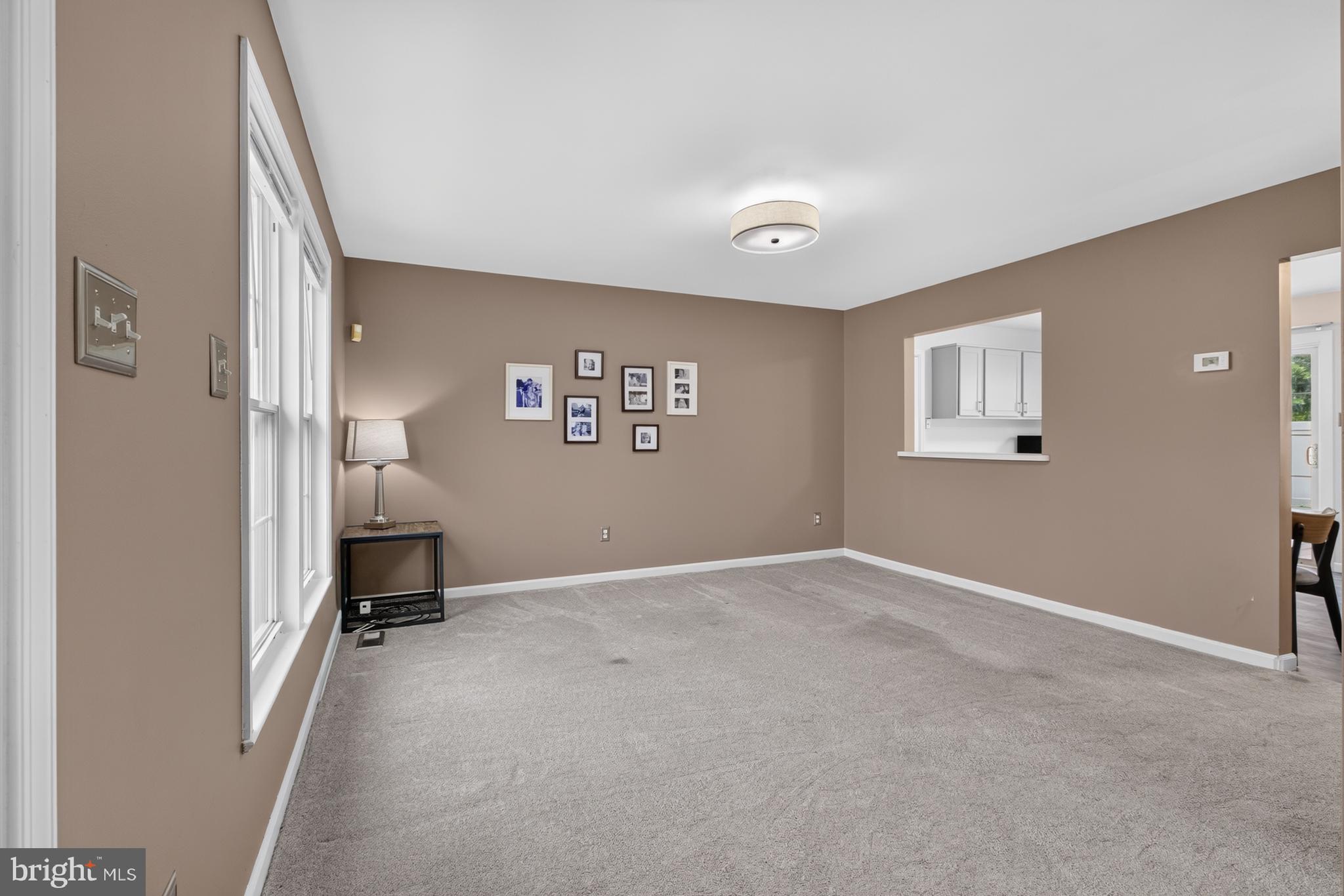 SPRINGFIELDS - Residential