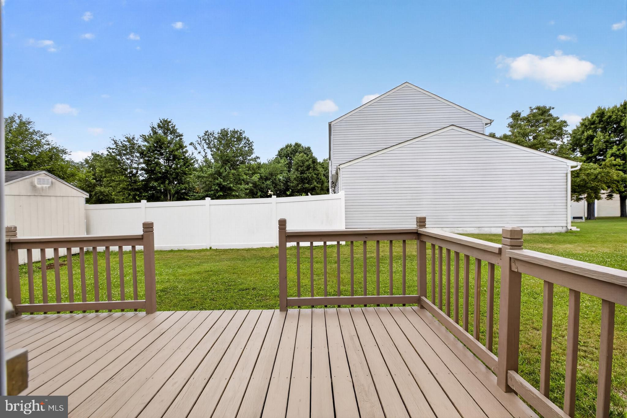 SPRINGFIELDS - Residential