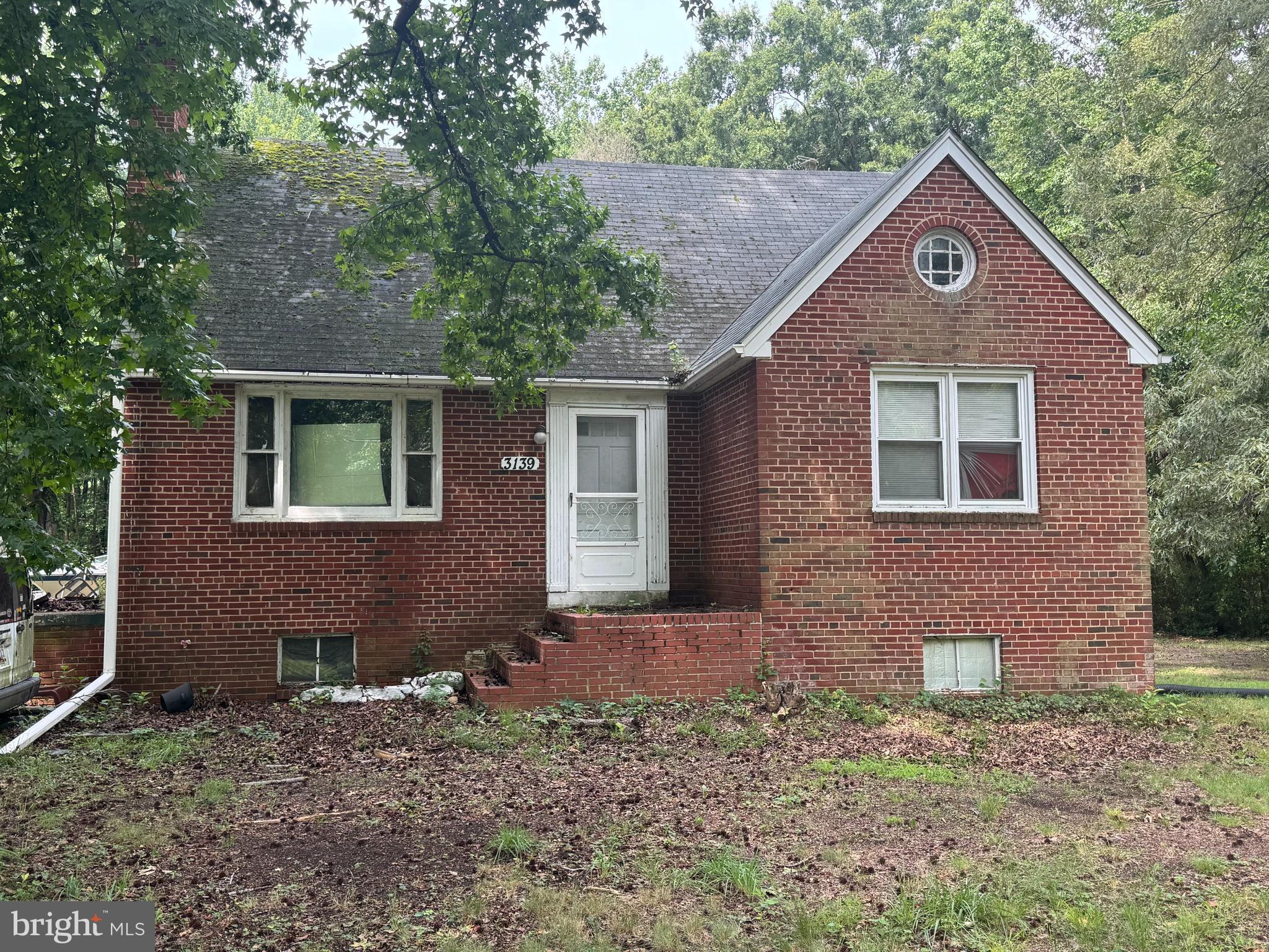SOUTH HAMPTON - Residential