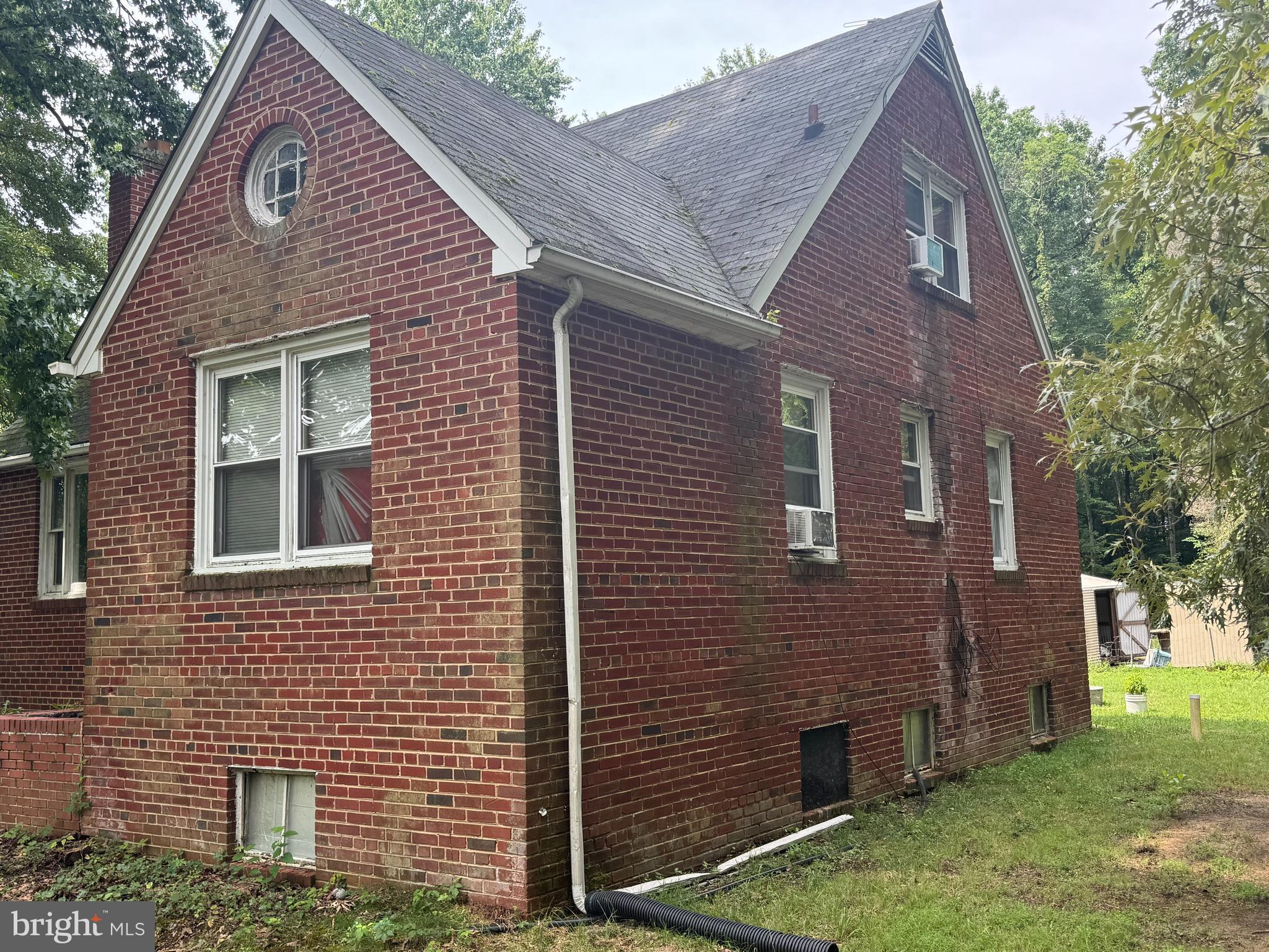SOUTH HAMPTON - Residential
