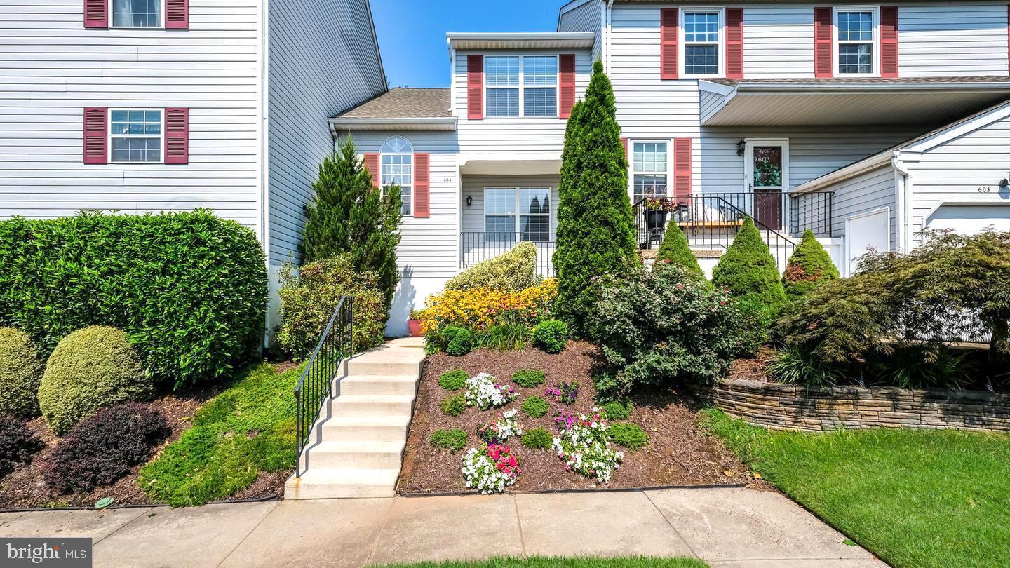 Welcome to 604 Stratford Court, a 2  bedrrom beautiful condo in the desirable Community of Wethersfield.   Through the front door is your spacious 2 story foyer followed by a nice sized dining room and living room with a sliding glass door that leads to your private deck.
On the second floor you will find 2 bedrooms - a  primary (with ensuite) and an additional, sizable bedroom (with a spacious closet) that has the hall full bathroom all to itself.  On the lowest level there is a large basement with insulation that makes it ready to be finished and provides tons of storage space. The location of the townhouse is amazing just steps away from the beautiful Spring Valley Park, where you will find walking and bike paths, playgrounds, tot lot, volleyball court, covered pavilion, ballfields, a hockey rink and tennis and picleball courts. Your new home is convenient to major shopping, Doylestown, Route 309, and the Route 202 Parkway. It is 10 minutes to the SEPTA train station, and is located in the award-winning North Penn School District.

 living room with a sliding glass door that leads to your private deck.
On the second floor you will find 2 bedrooms - a  primary (with ensuite), and an additional, sizable bedroom (with a spacious closet) that has the hall full bathroom all to itself.  On the lowest level there is a large basement with insulation that makes it ready to be finished and provides tons of storage space. The location of the townhouse is amazing just steps away from the beautiful Spring Valley Park, where you will find walking and bike paths, playgrounds, tot lot, volleyball court, covered pavilion, ballfields, a hockey rink and tennis and picleball courts. Your new home is convenient to major shopping, Doylestown, Route 309, and the Route 202 Parkway. It is 10 minutes to the SEPTA train station, and is located in the award-winning North Penn School District.
