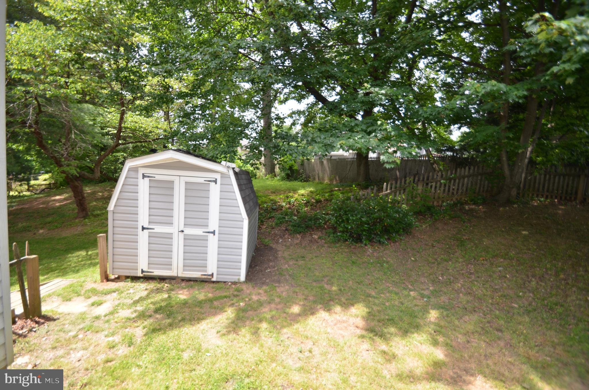 ROBERTS FIELD - Residential