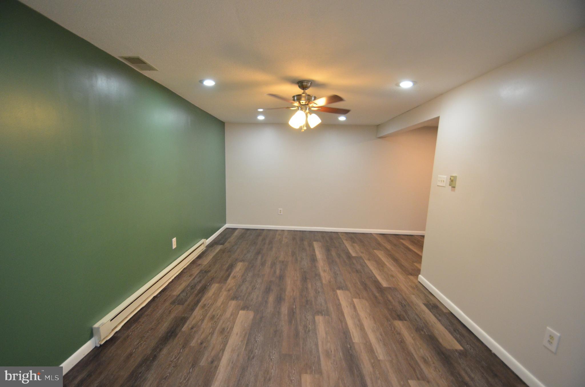 ROBERTS FIELD - Residential