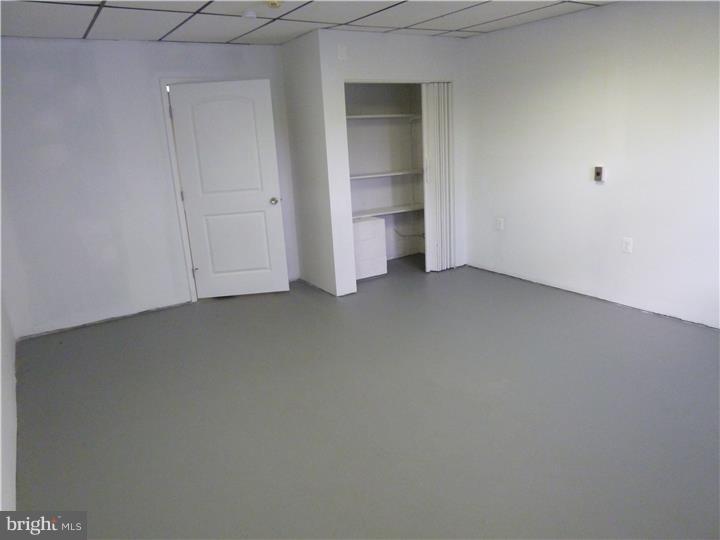 ROXBOROUGH - Commercial Sale