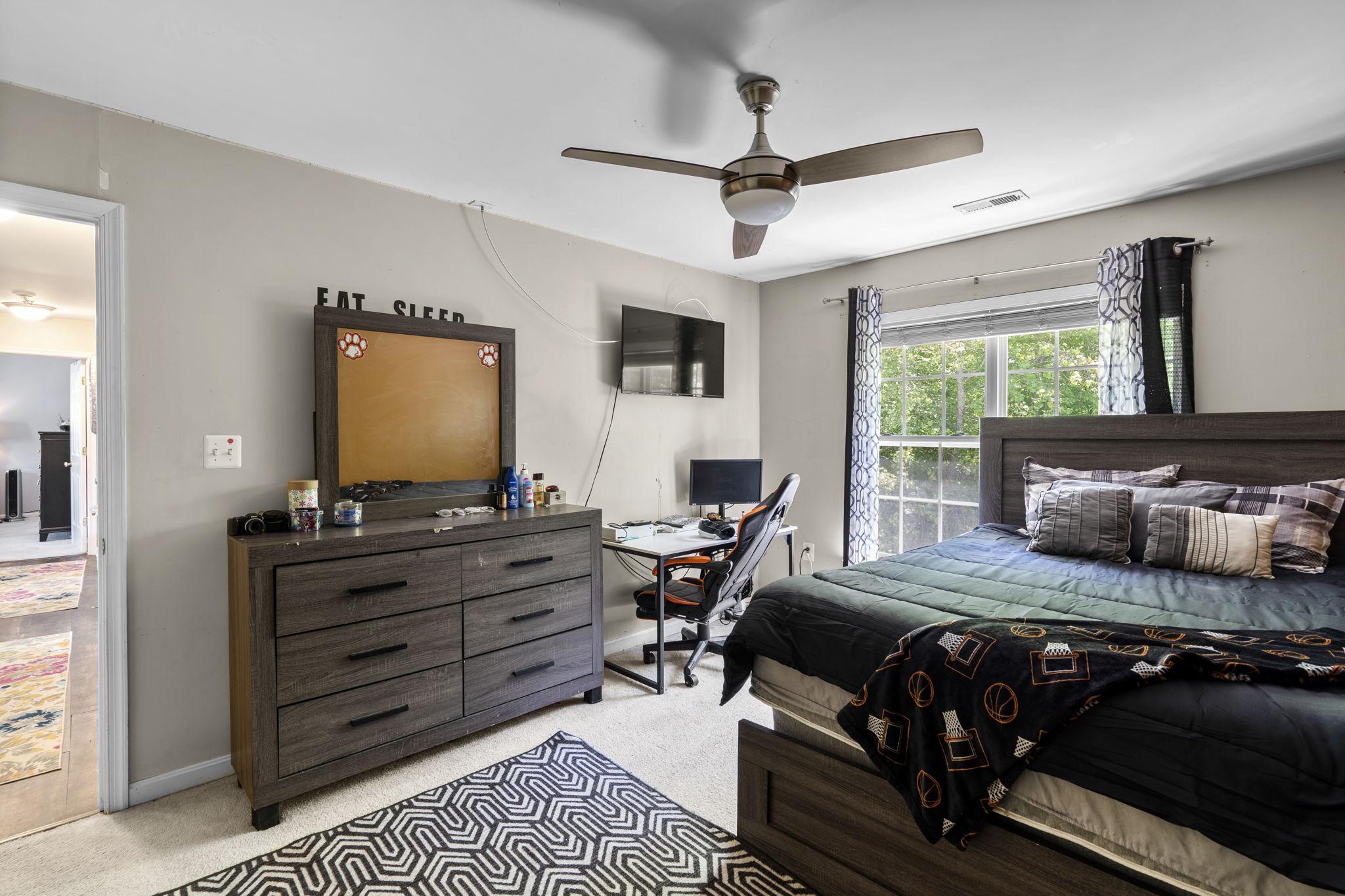 SALEM FIELDS - Residential