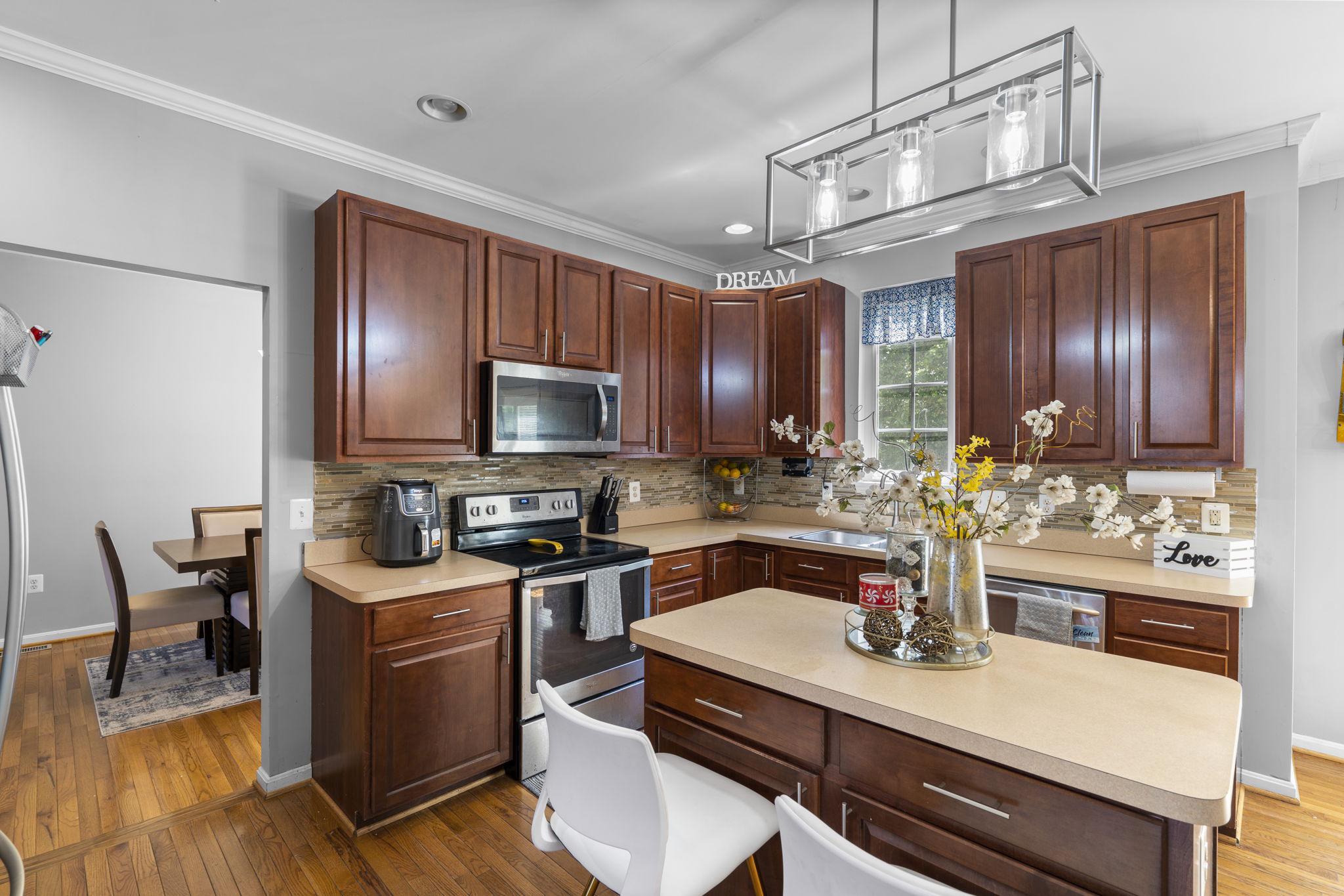 SALEM FIELDS - Residential