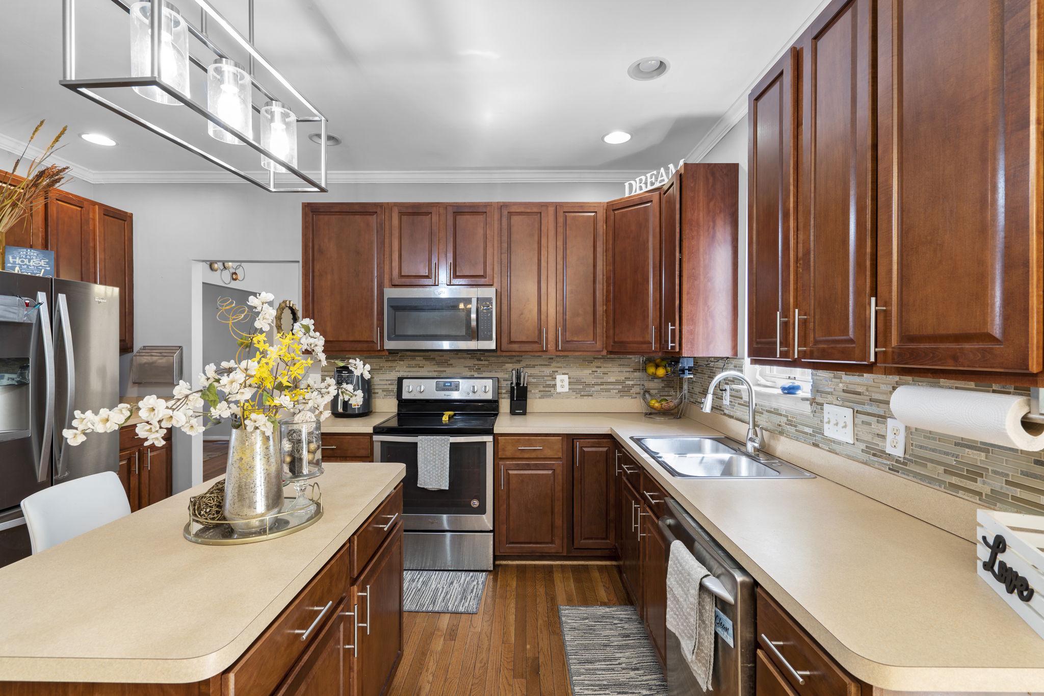 SALEM FIELDS - Residential