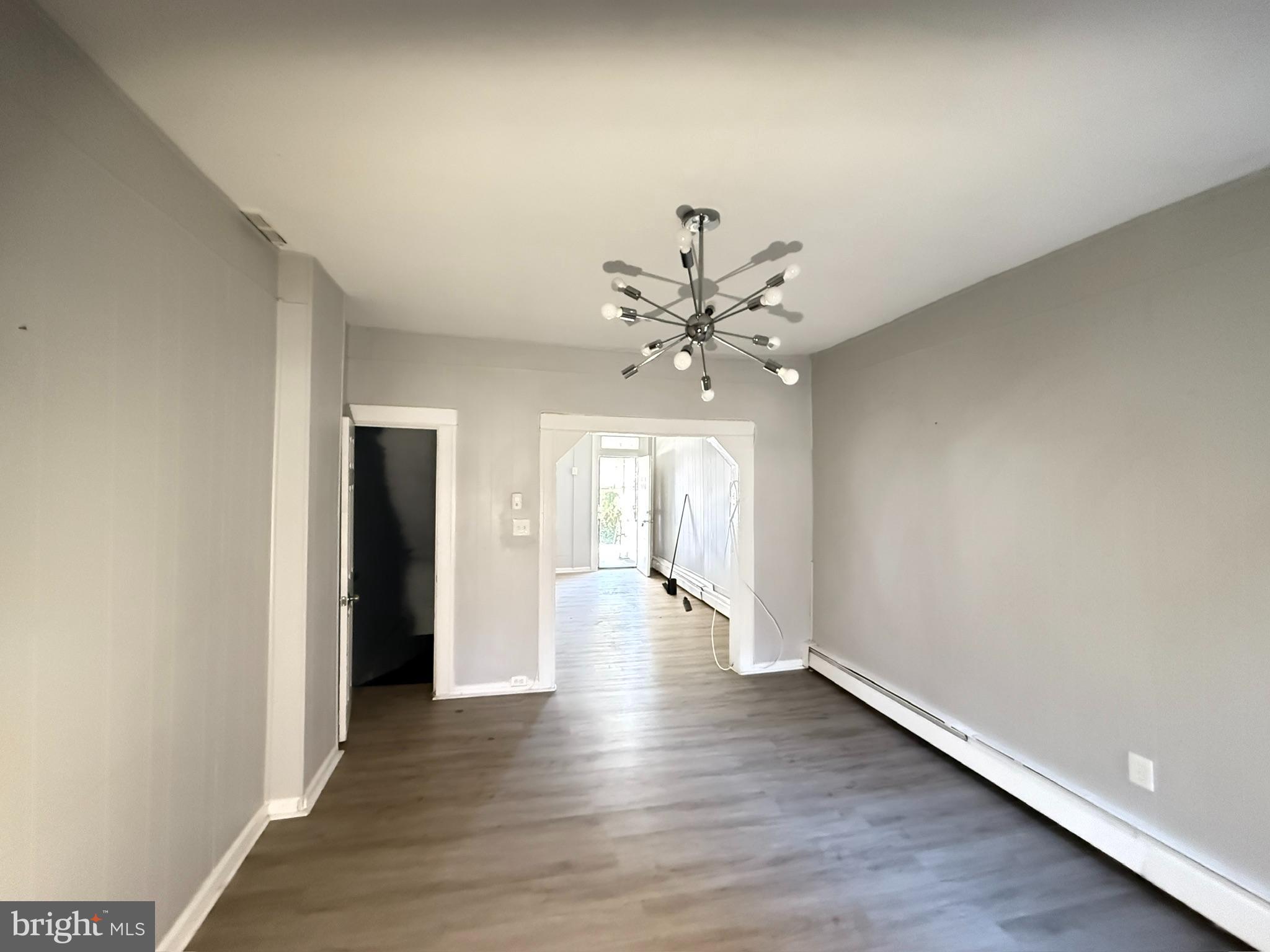 MILL HILL - Residential
