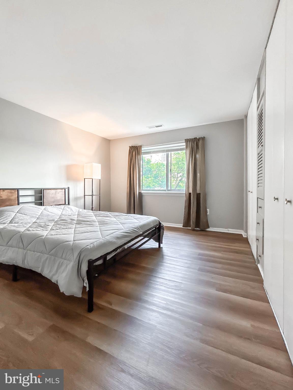 PIKESVILLE - Residential