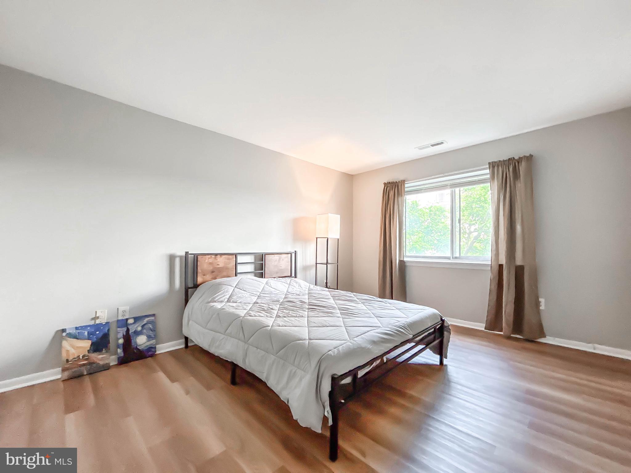 PIKESVILLE - Residential