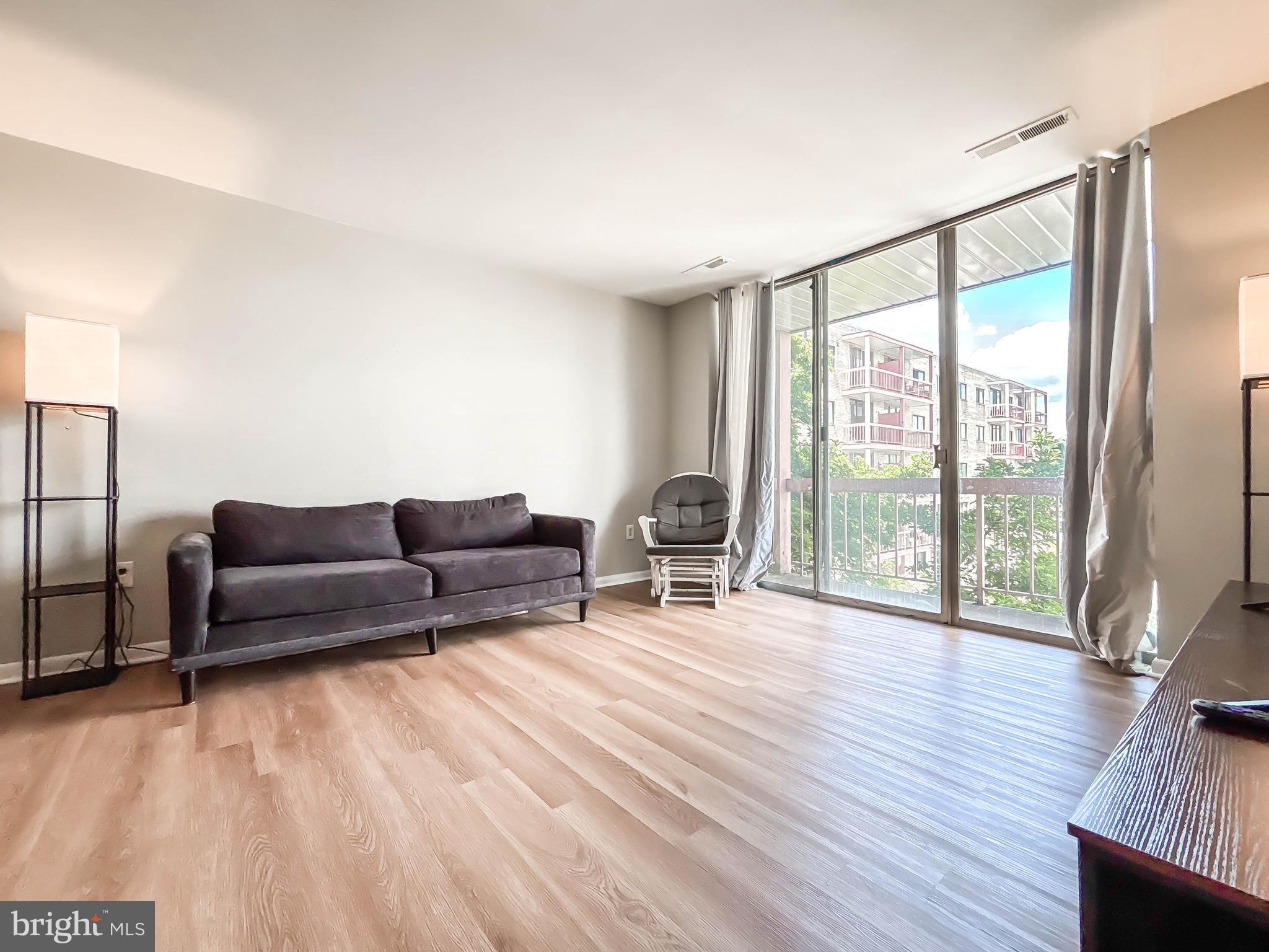 PIKESVILLE - Residential