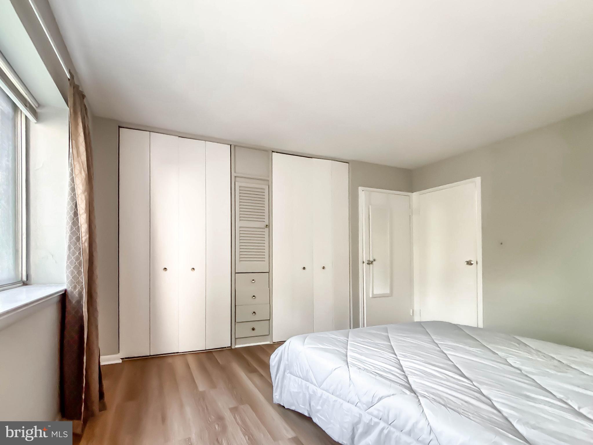 PIKESVILLE - Residential
