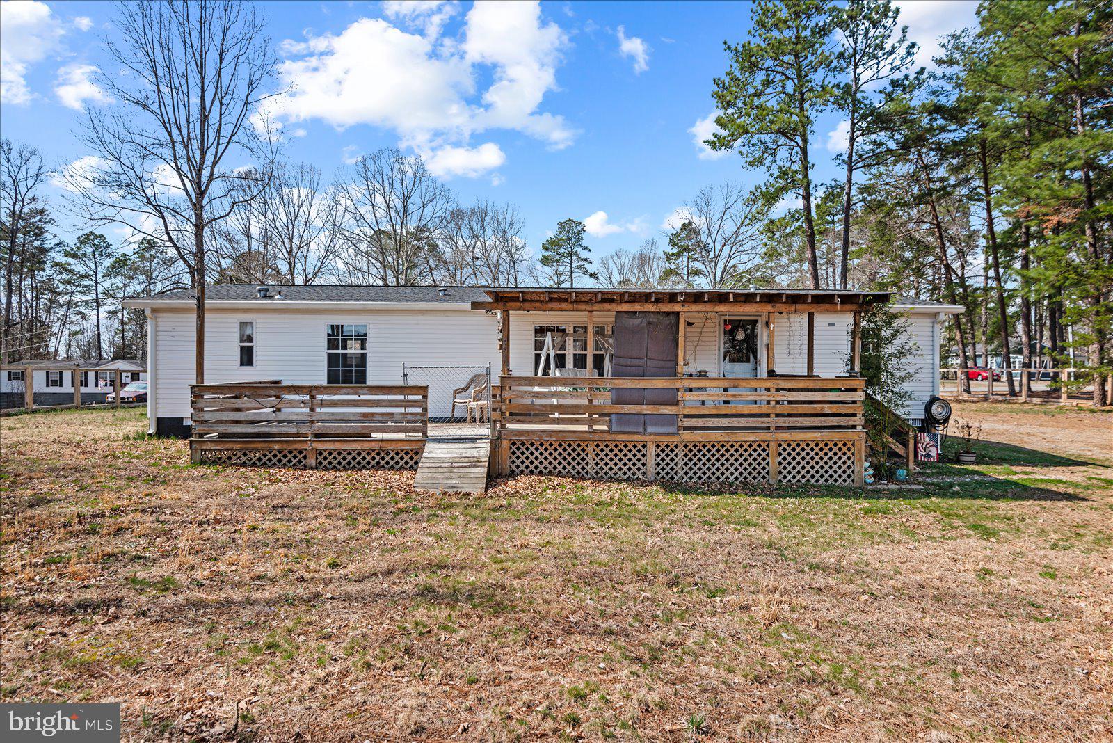 CAROLINE PINES - Residential