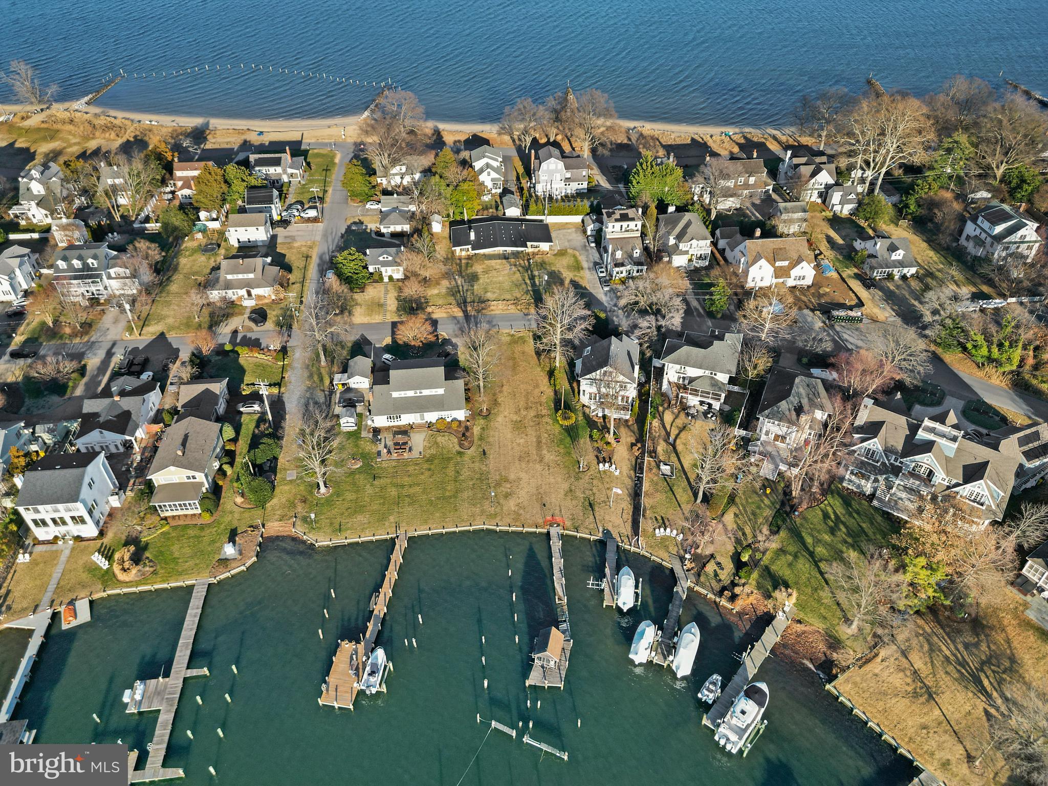 BAY RIDGE - Land