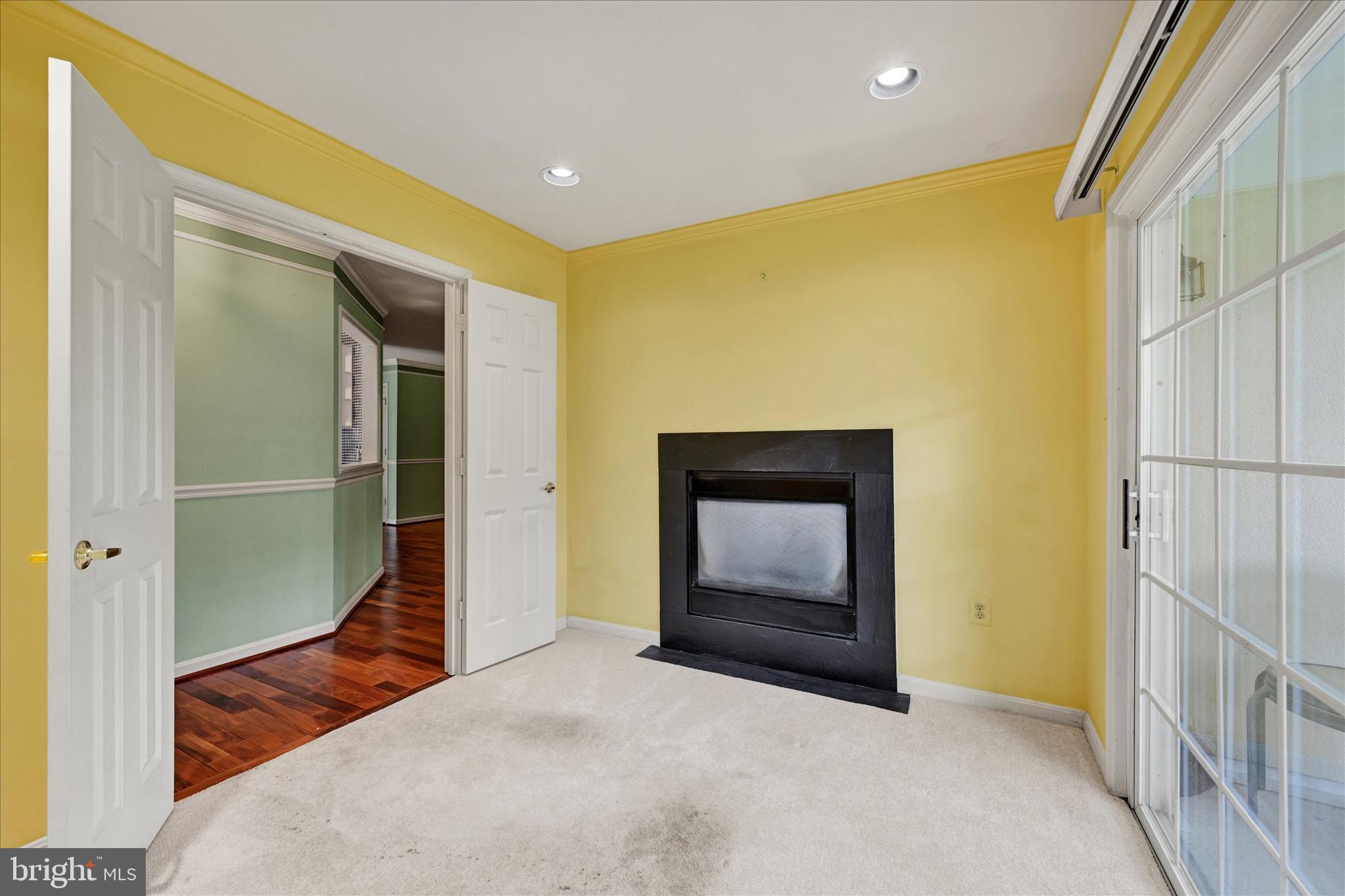 GREY ROCK FLATS - Residential