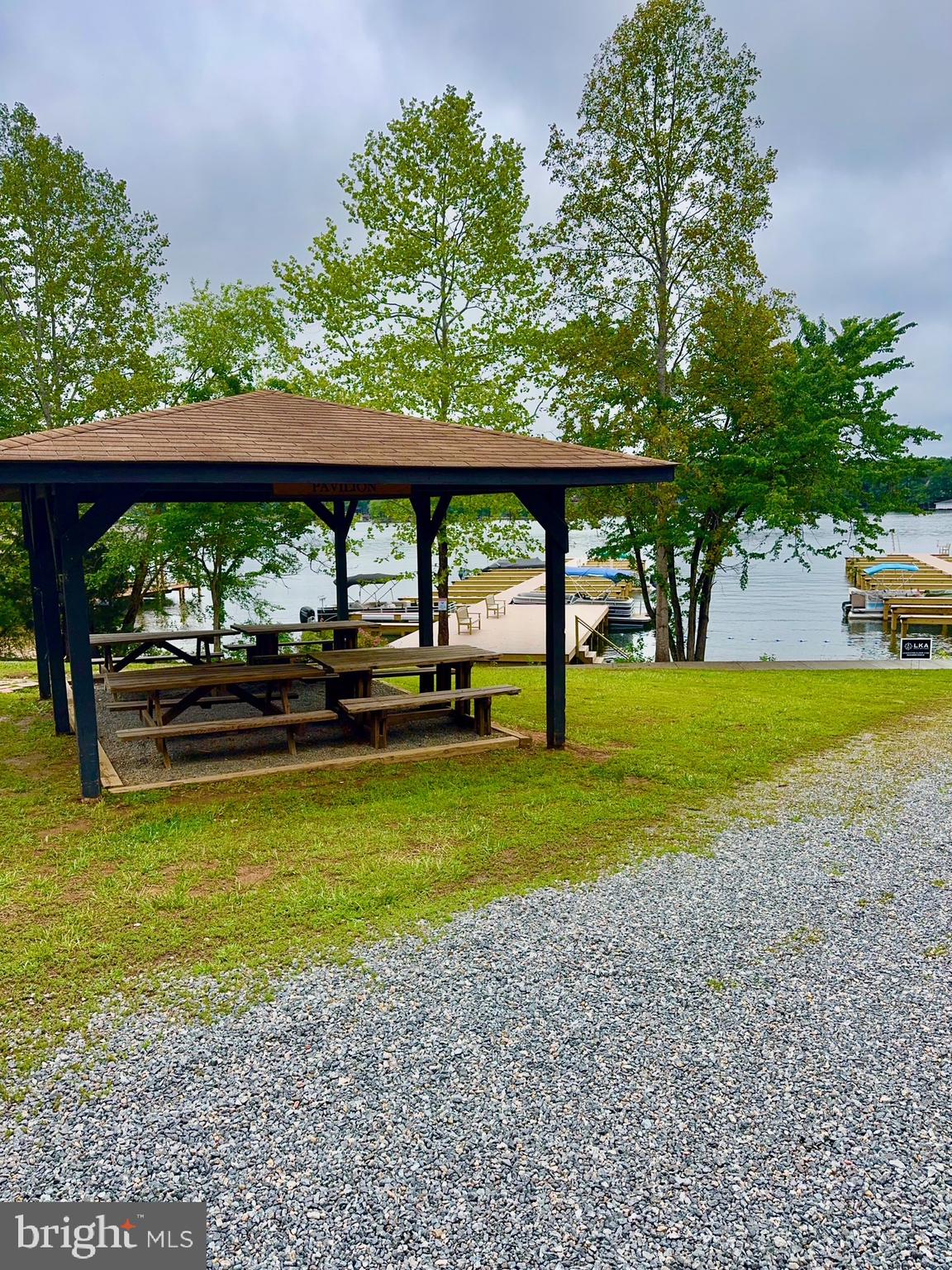 EDGEWOOD BAY - Residential
