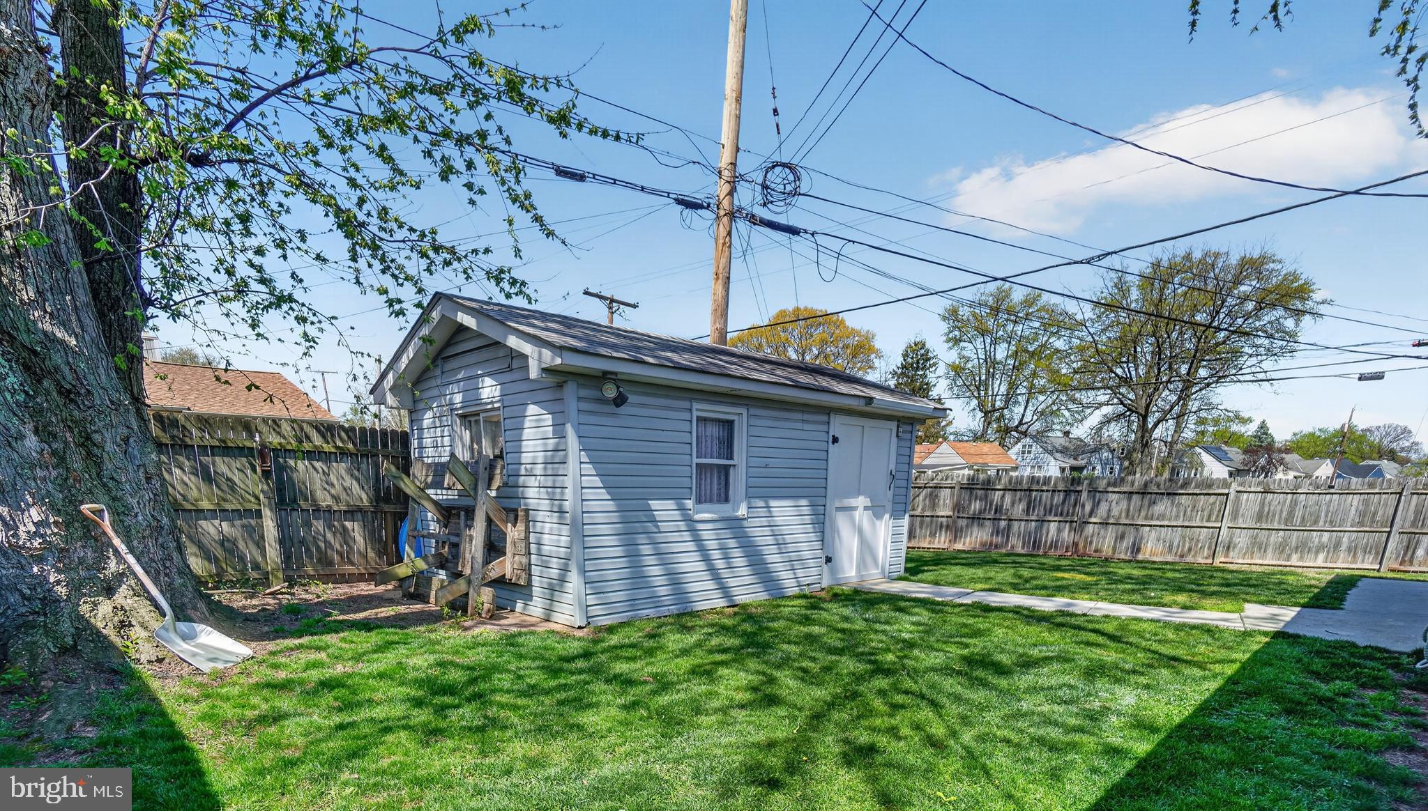 MUNROE GARDENS - Residential