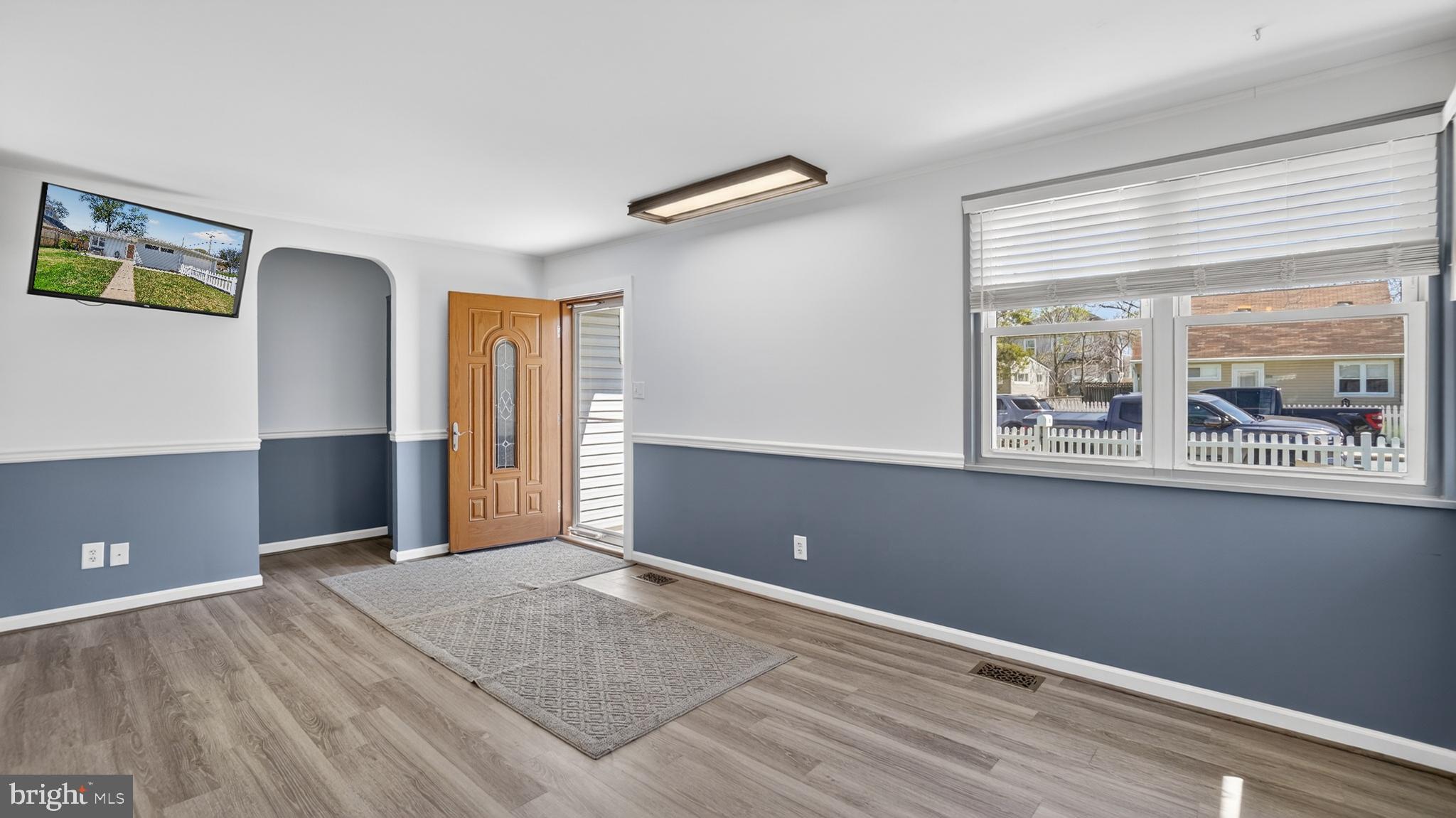 MUNROE GARDENS - Residential