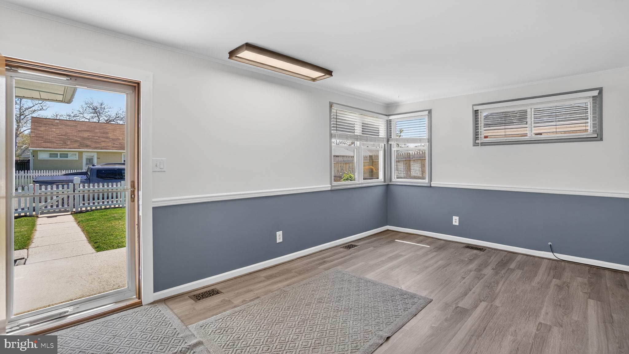 MUNROE GARDENS - Residential