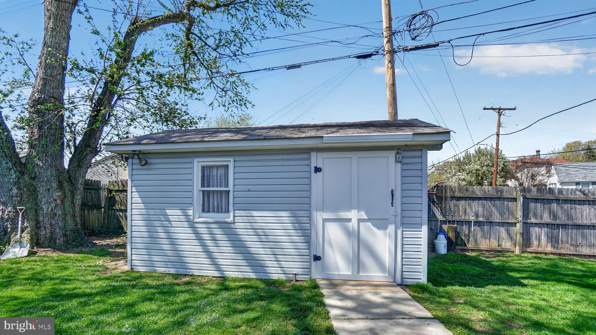MUNROE GARDENS - Residential