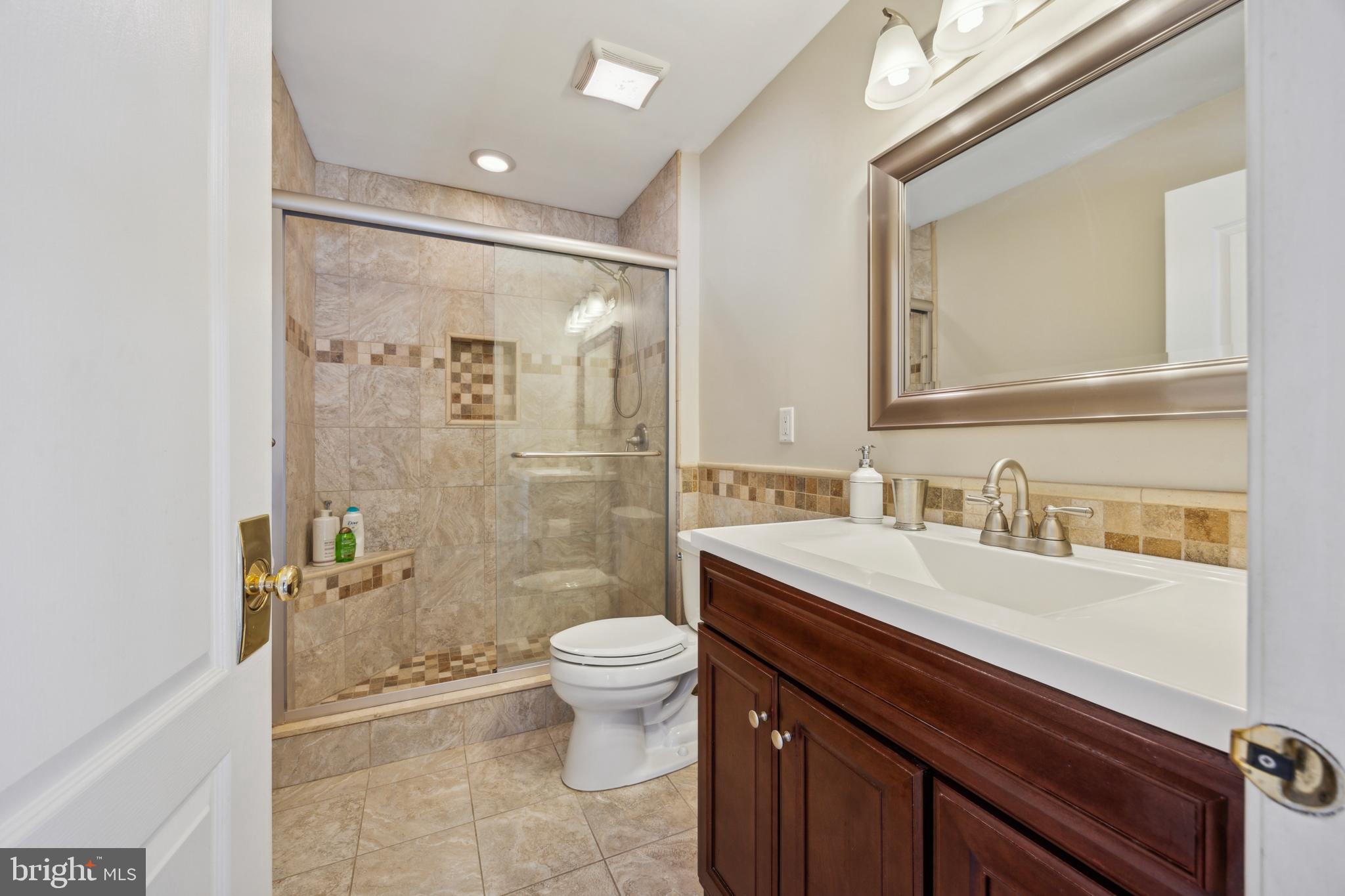 ROSE TREE ESTS - Residential