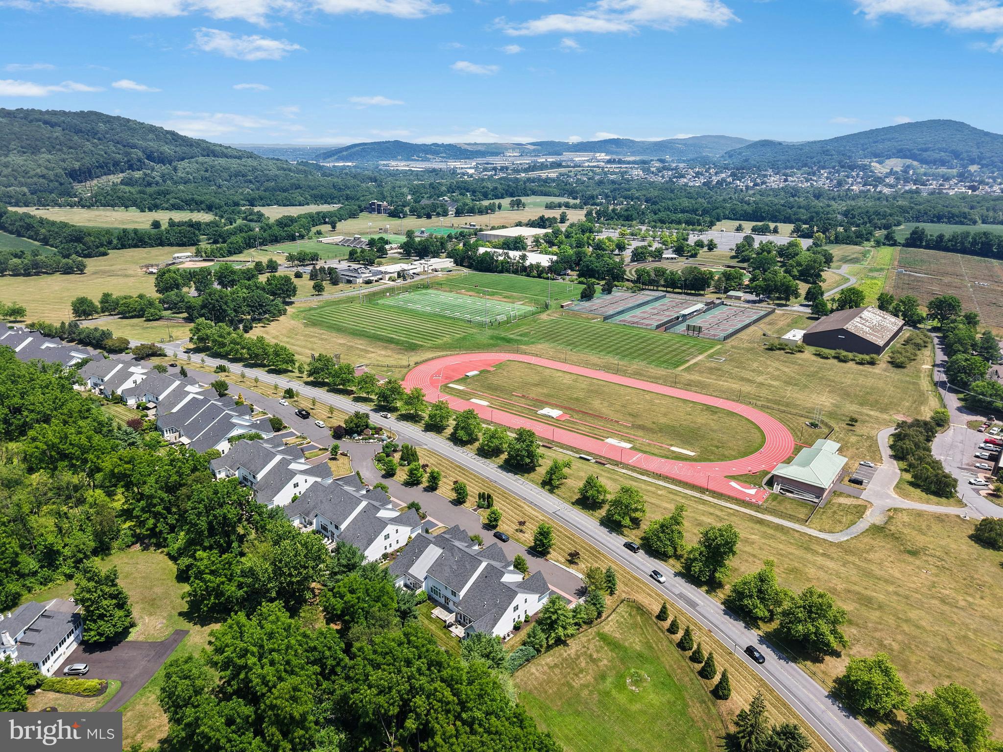 VILLAS AT SAUCON VAL - Residential