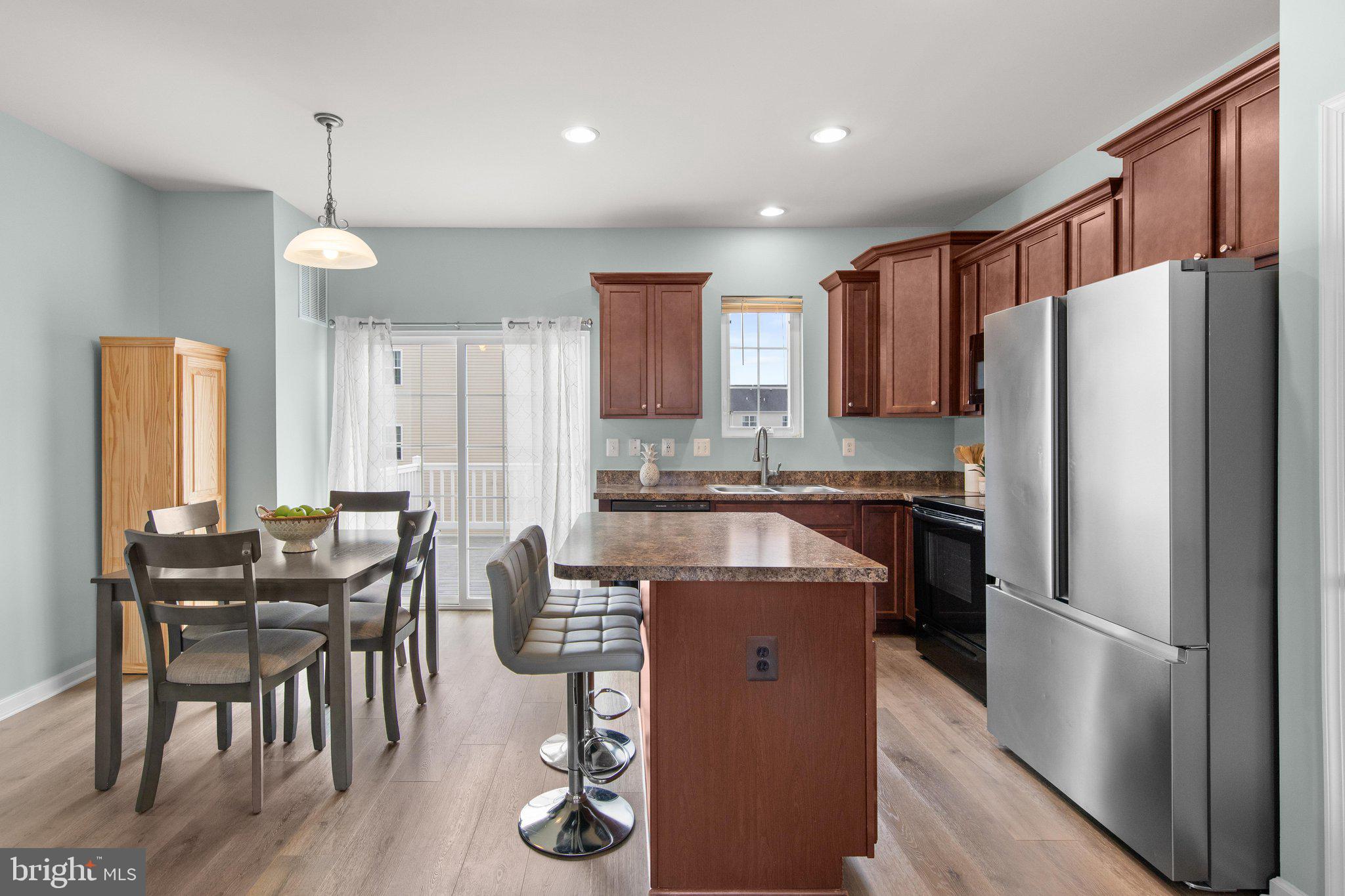 PLANTATION LAKES - Residential