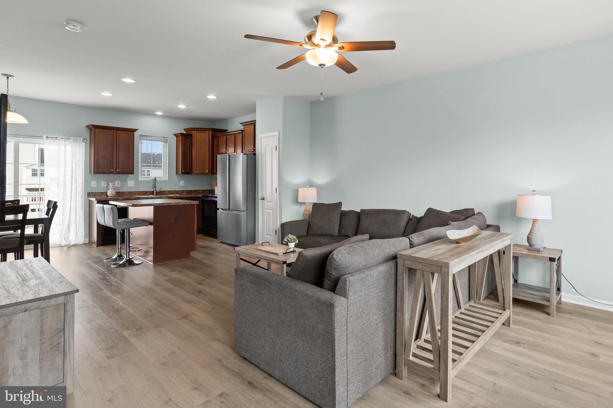 PLANTATION LAKES - Residential